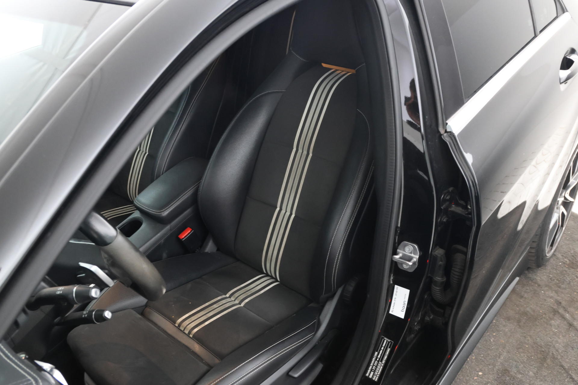 Foto van Mercedes-Benz A 180