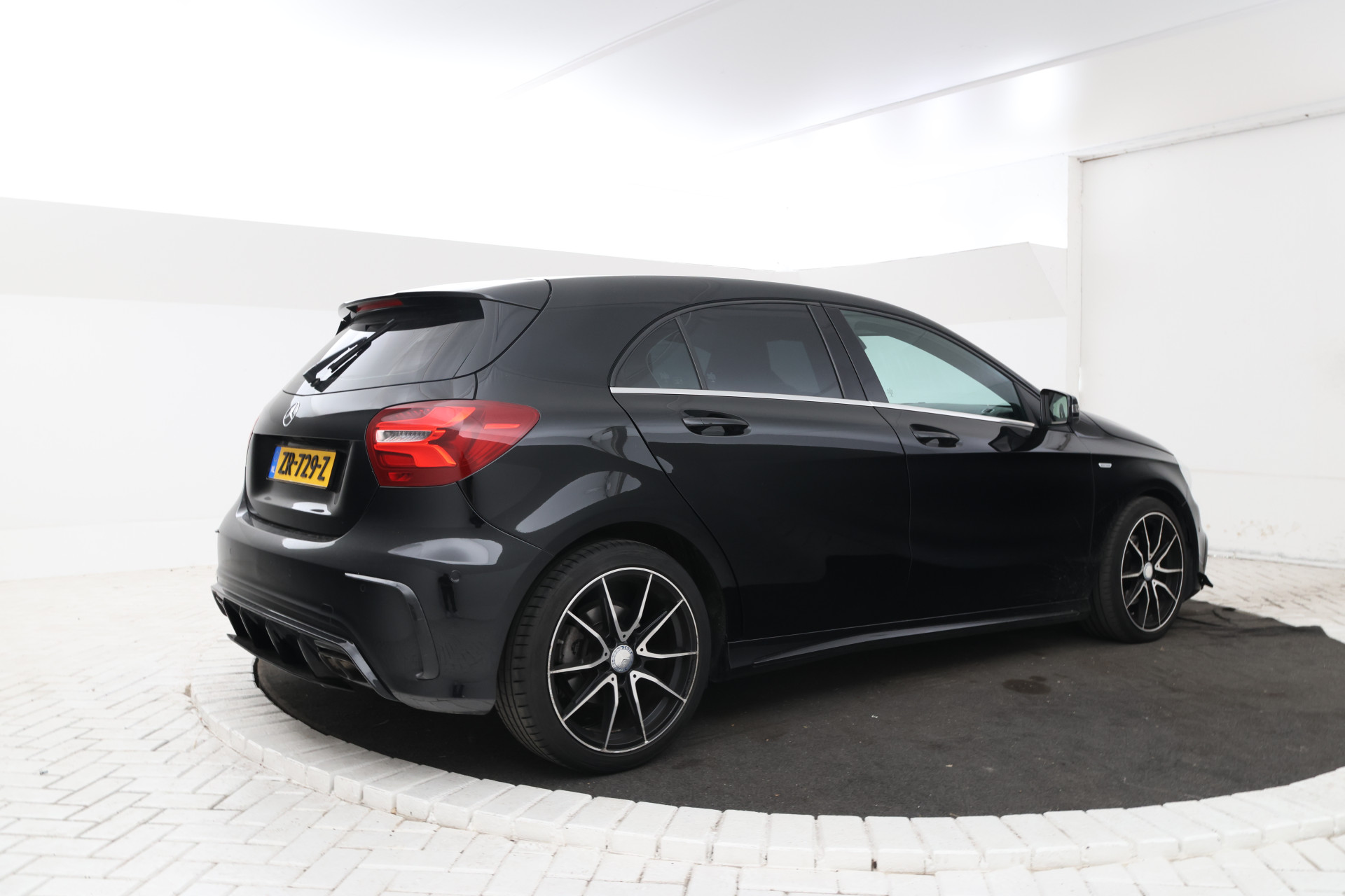 Foto van Mercedes-Benz A 180