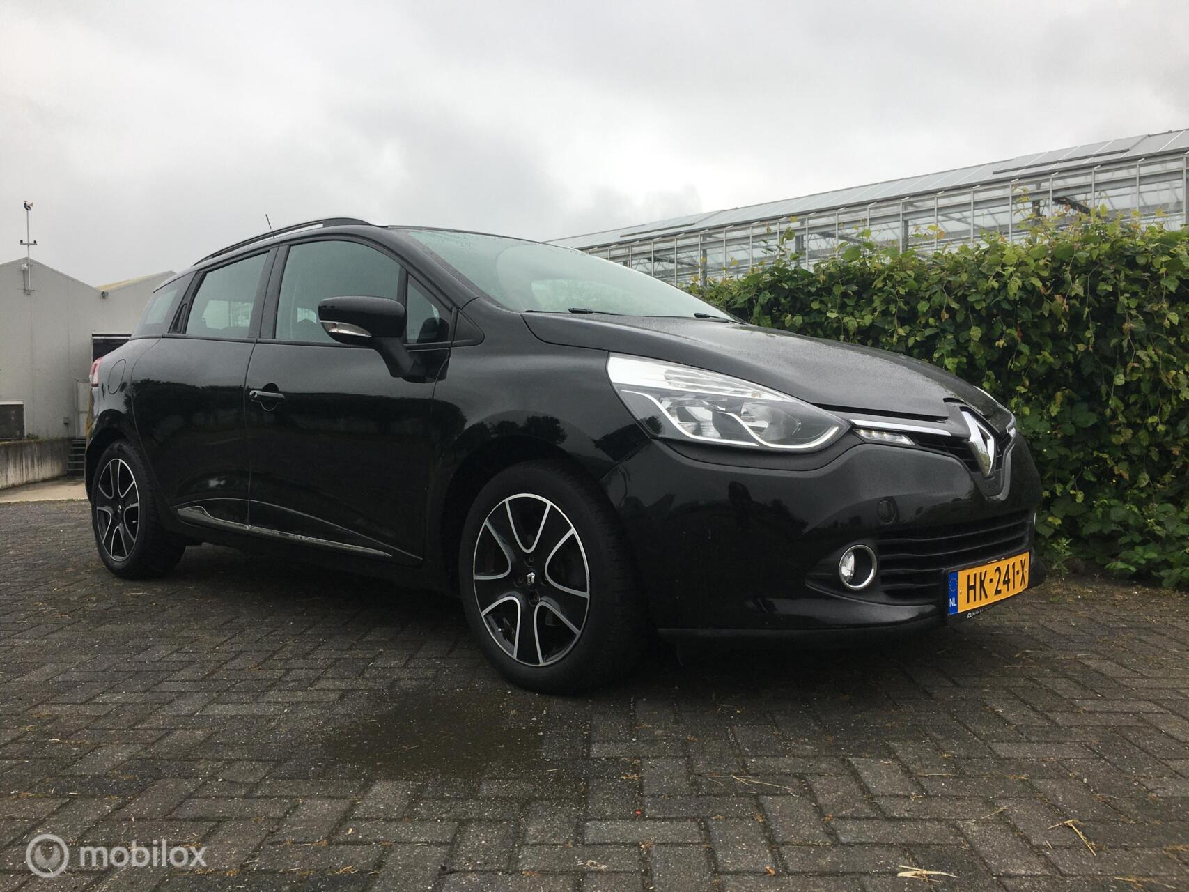 Renault Clio Estate 1.5 dCi ECO Dynamique Lichtmetaal Cruise Contrl Trekhaak Dakrail! 2015 - voorkant