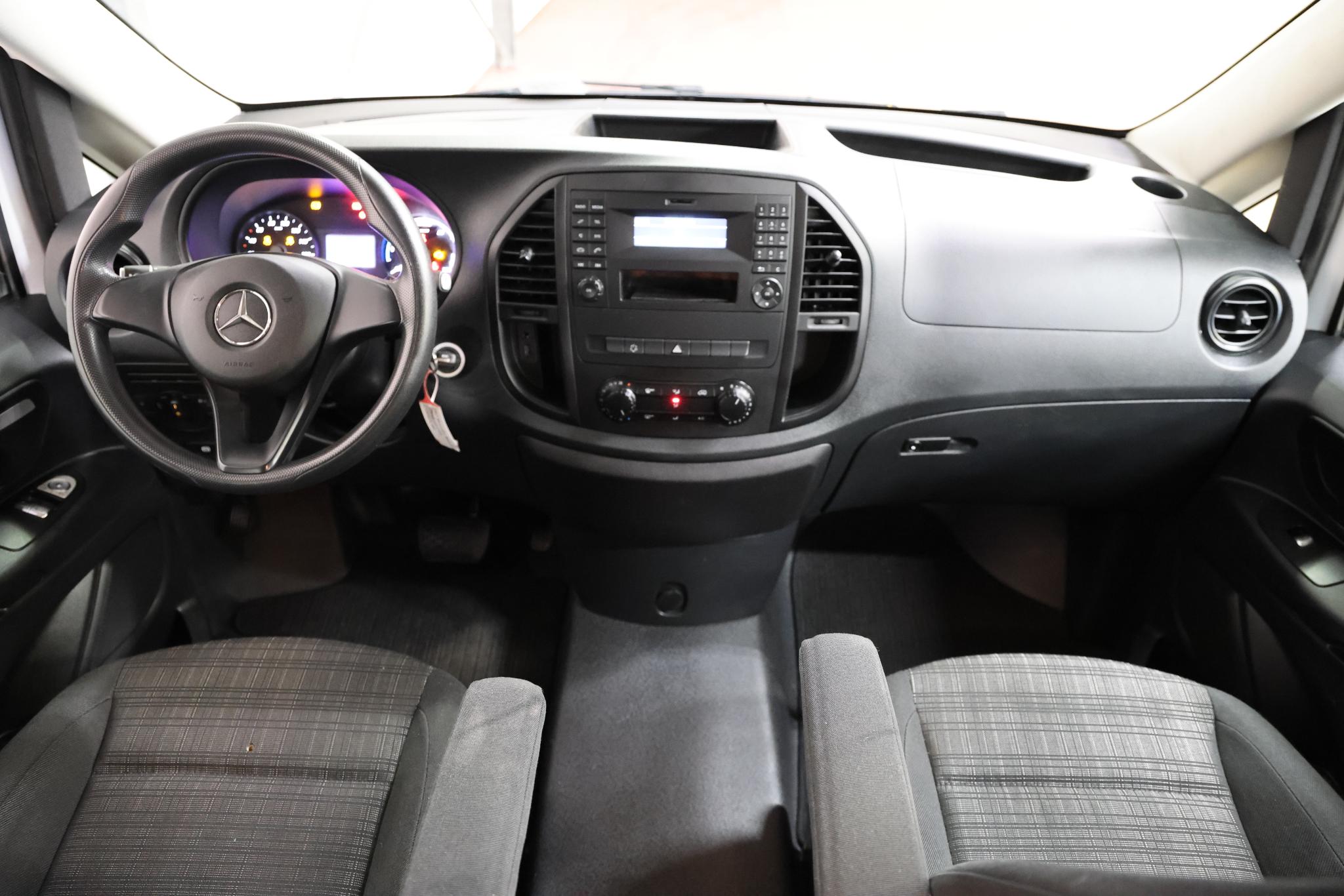 Foto van Mercedes-Benz Evito Tourer