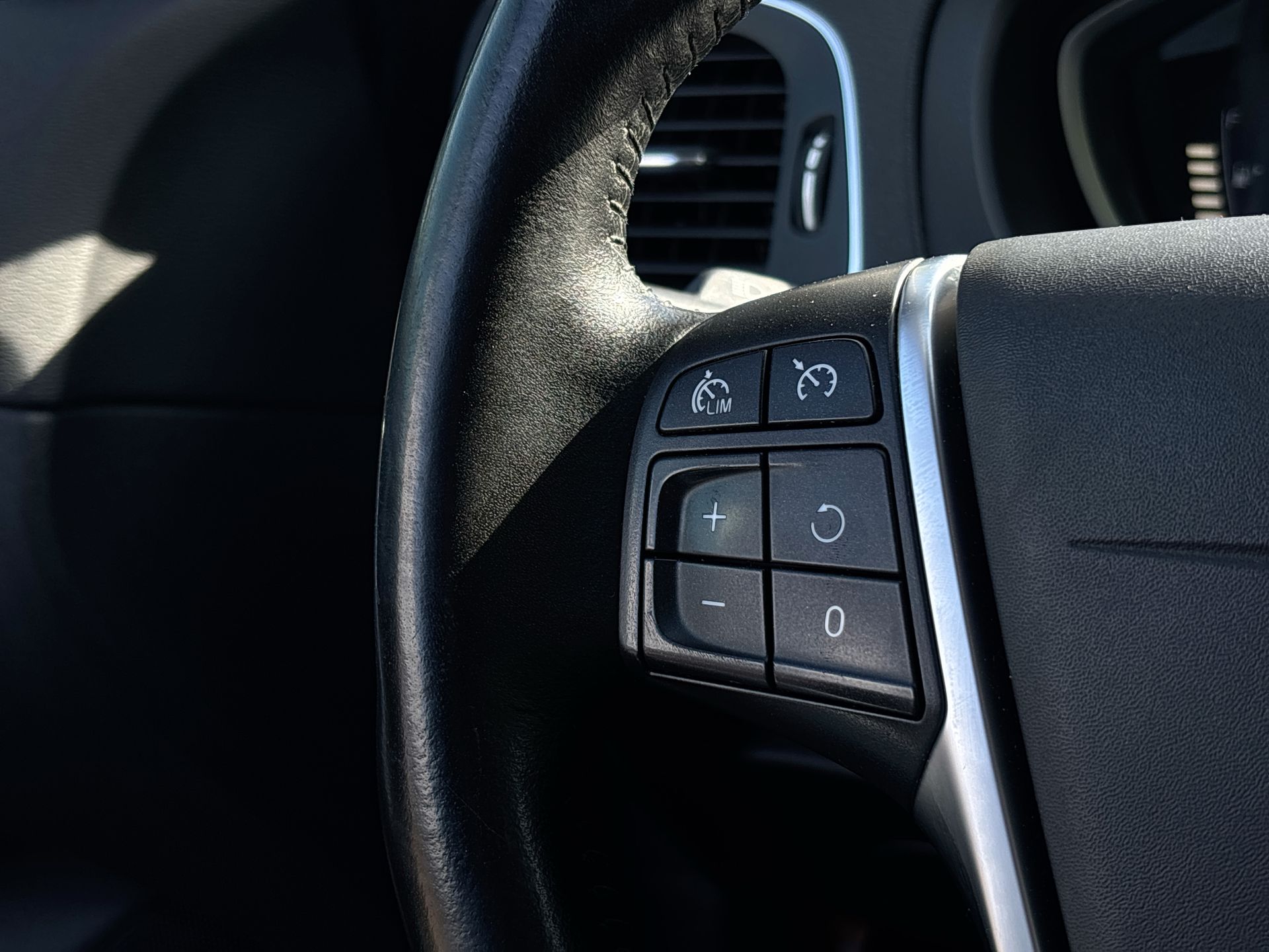 Foto van Volvo V40 Cross Country