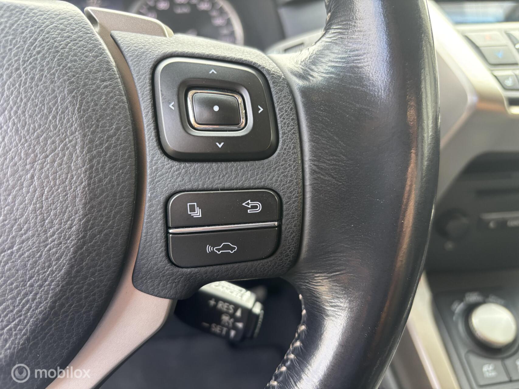 Foto van Lexus Lexus Nx300h