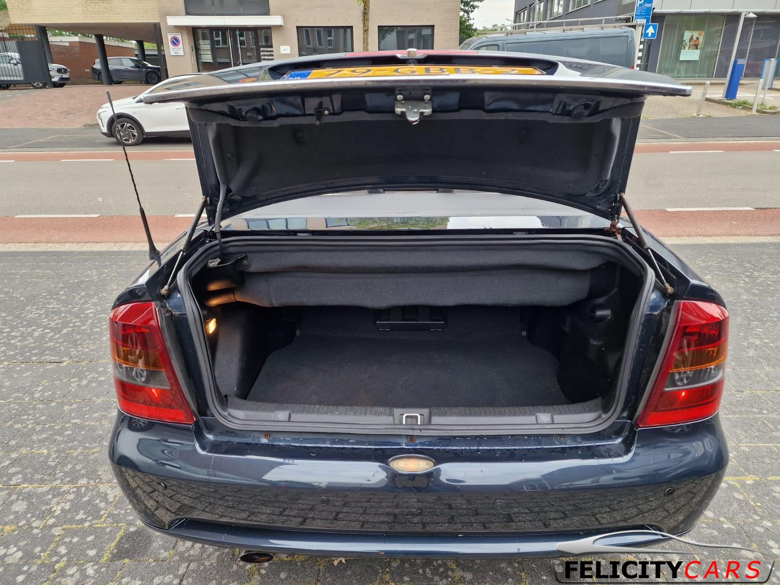Foto van Opel Astra Cabriolet