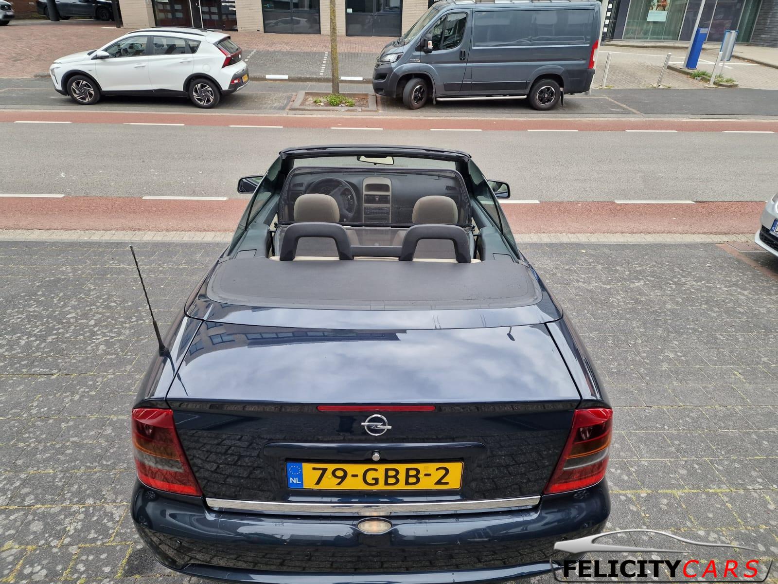 Foto van Opel Astra Cabriolet