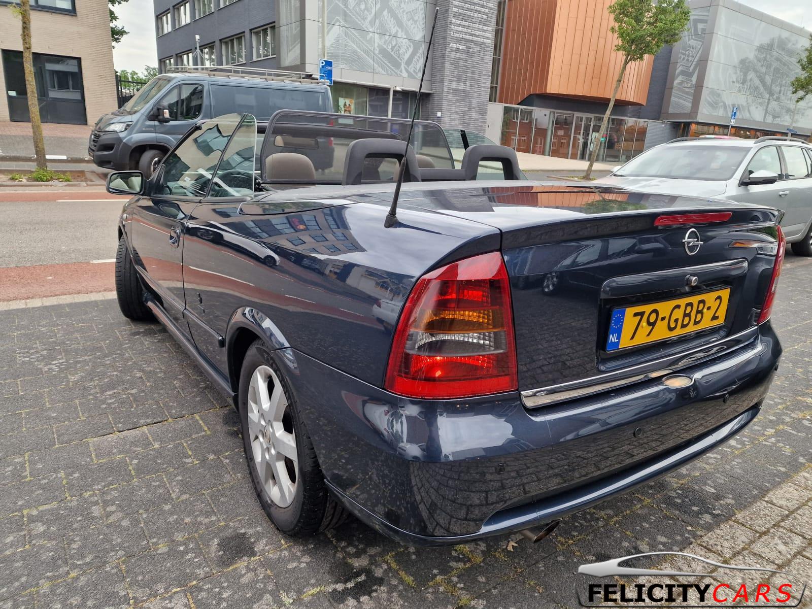 Foto van Opel Astra Cabriolet