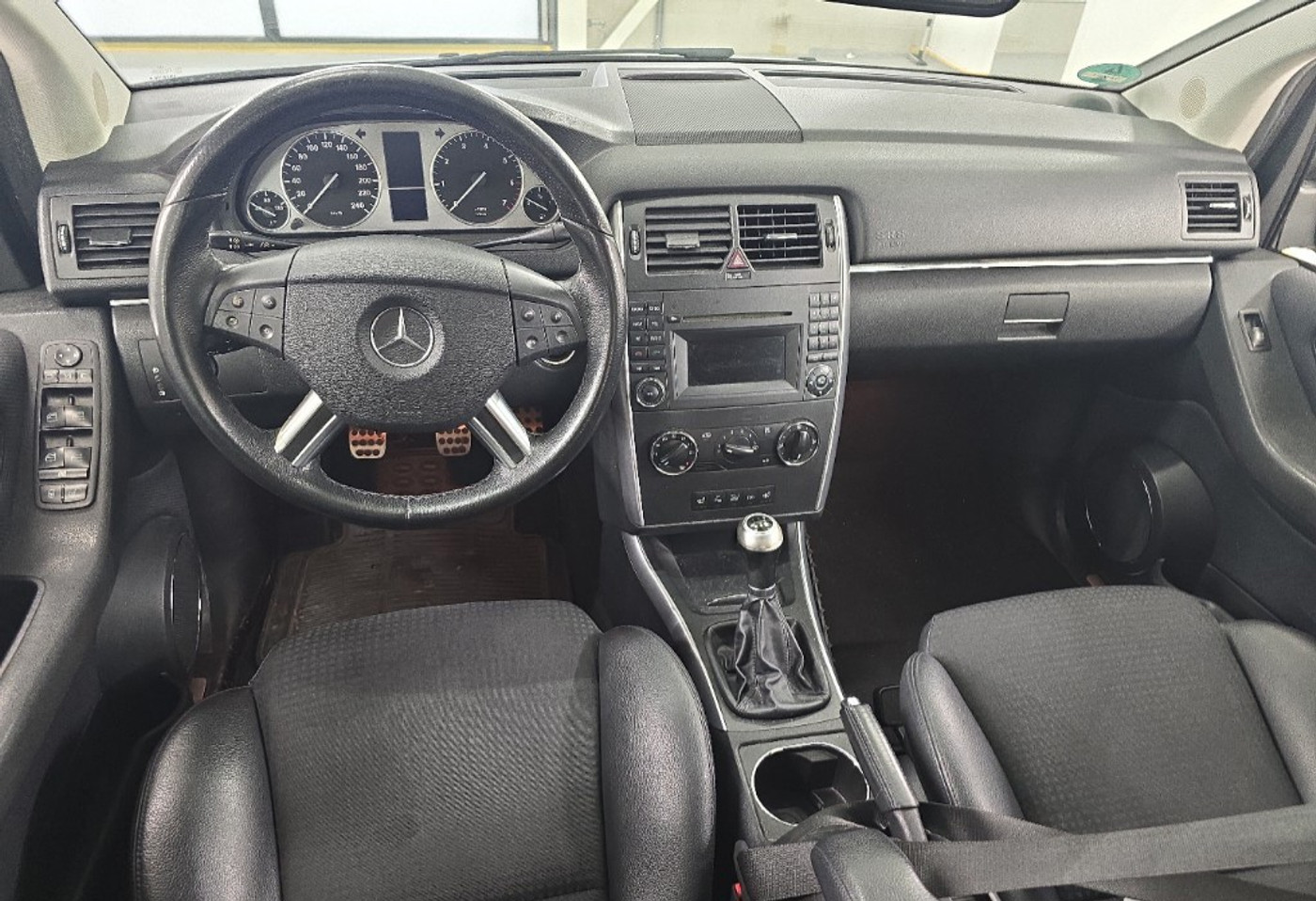 Foto van Mercedes-Benz B 160