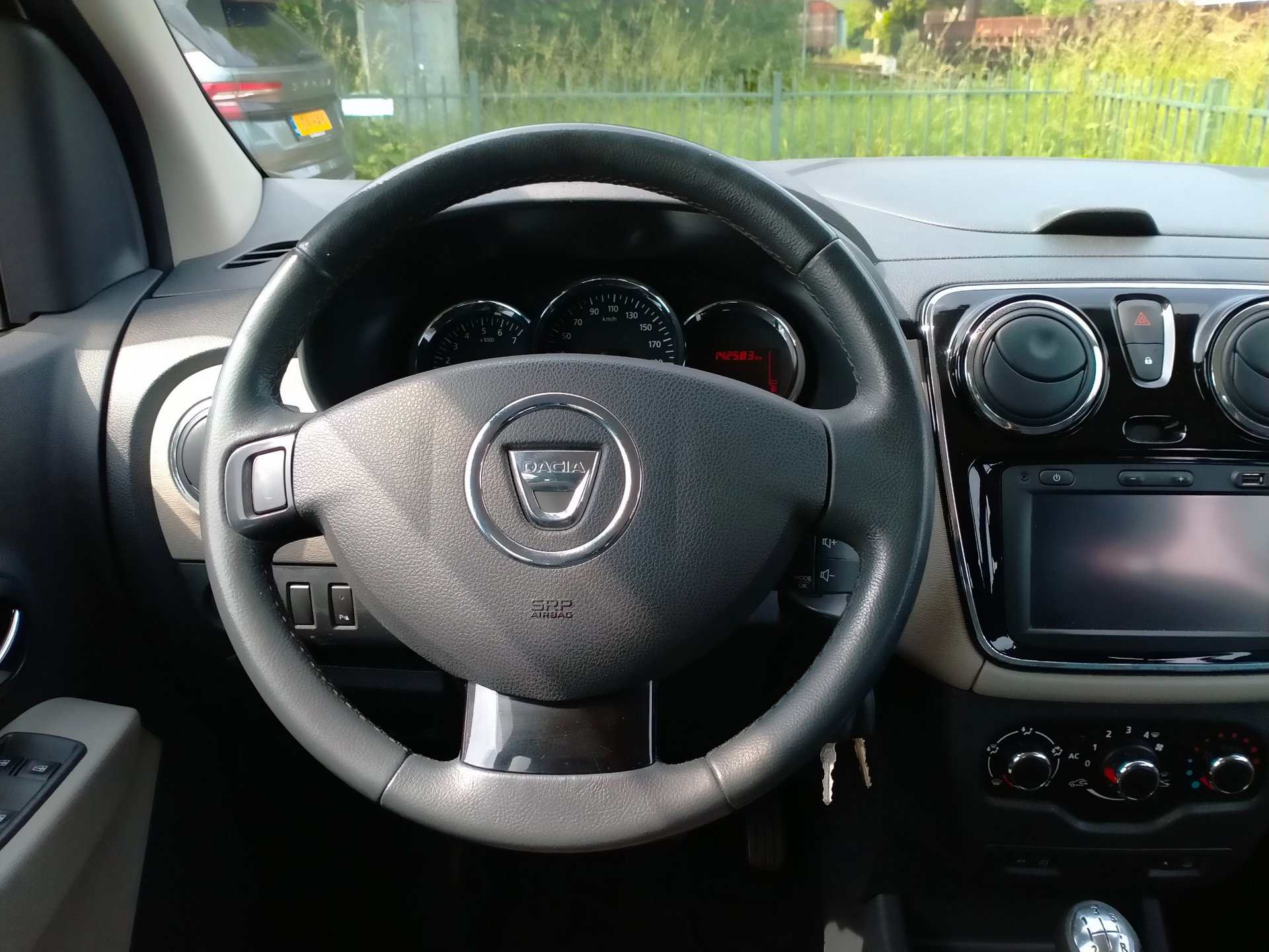 Foto van Dacia Lodgy