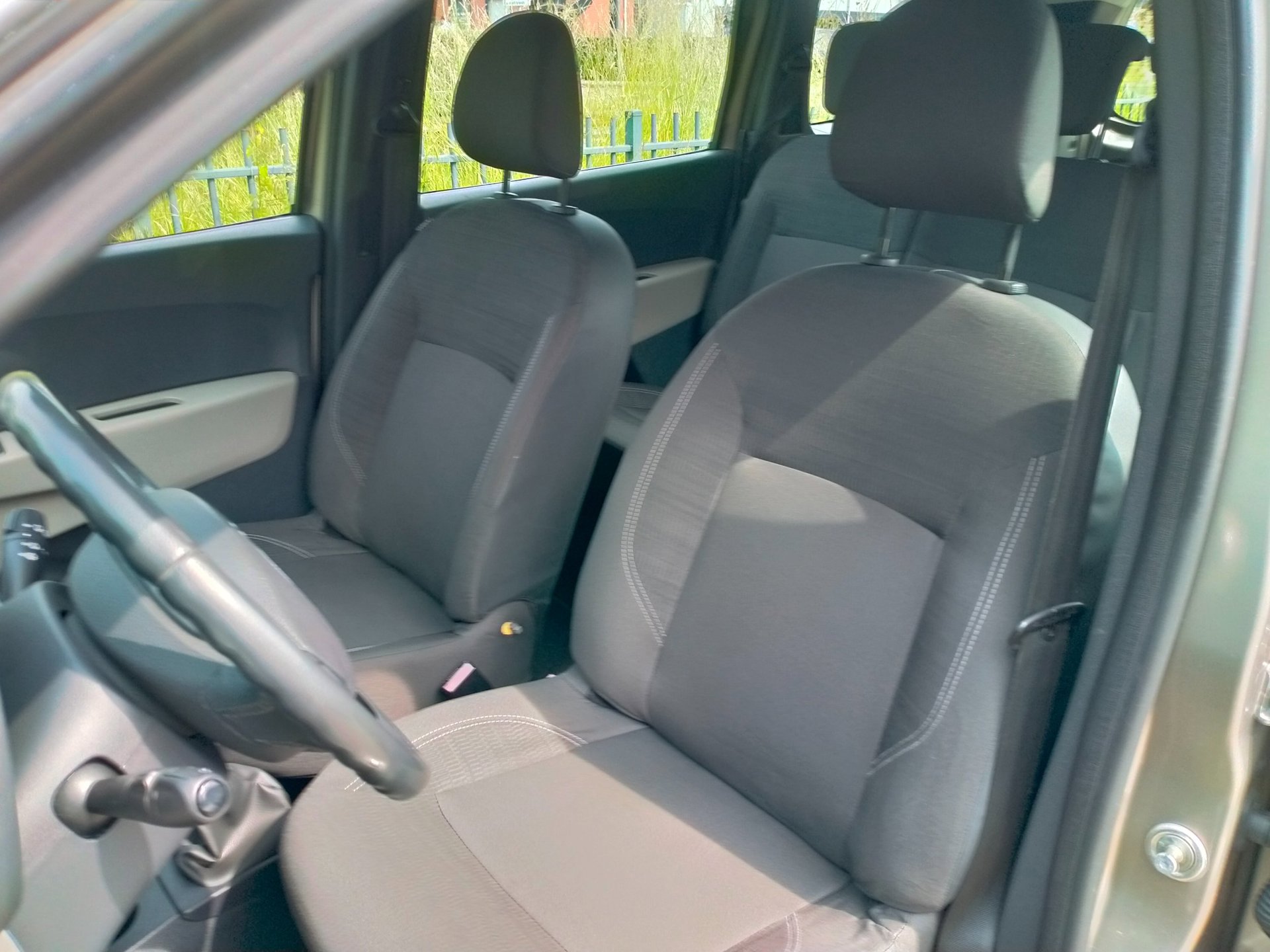 Foto van Dacia Lodgy