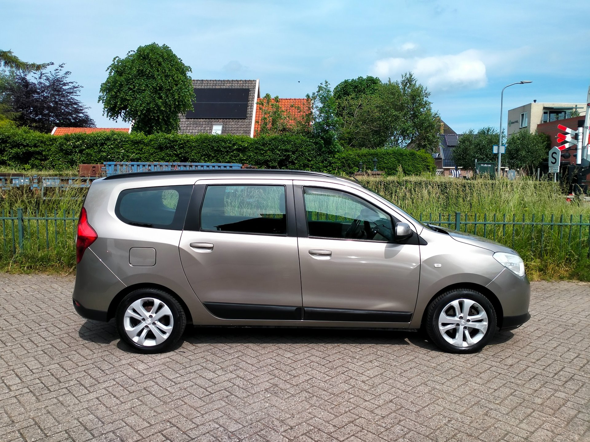 Foto van Dacia Lodgy