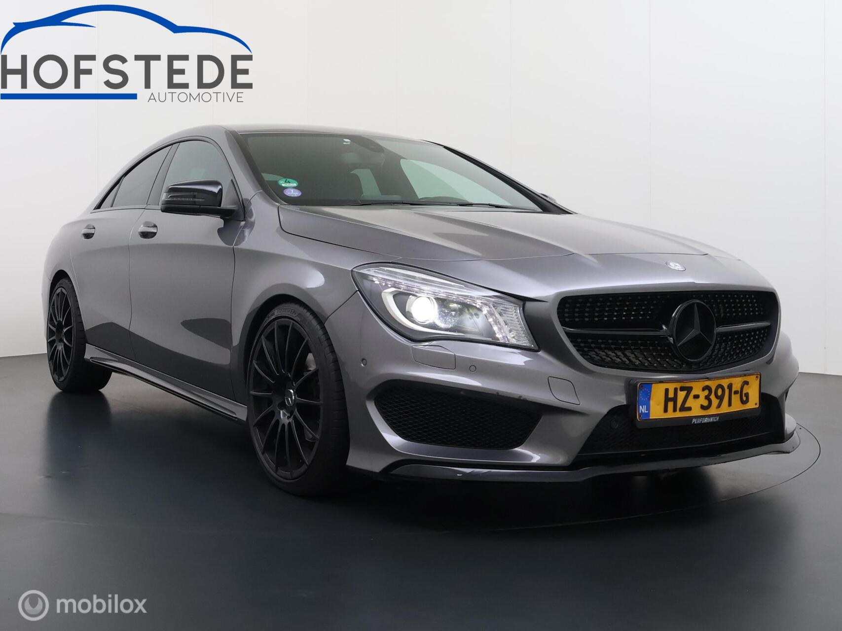 Mercedes-Benz Cla 180 180 OrangeArt Edition 2016 - voorkant