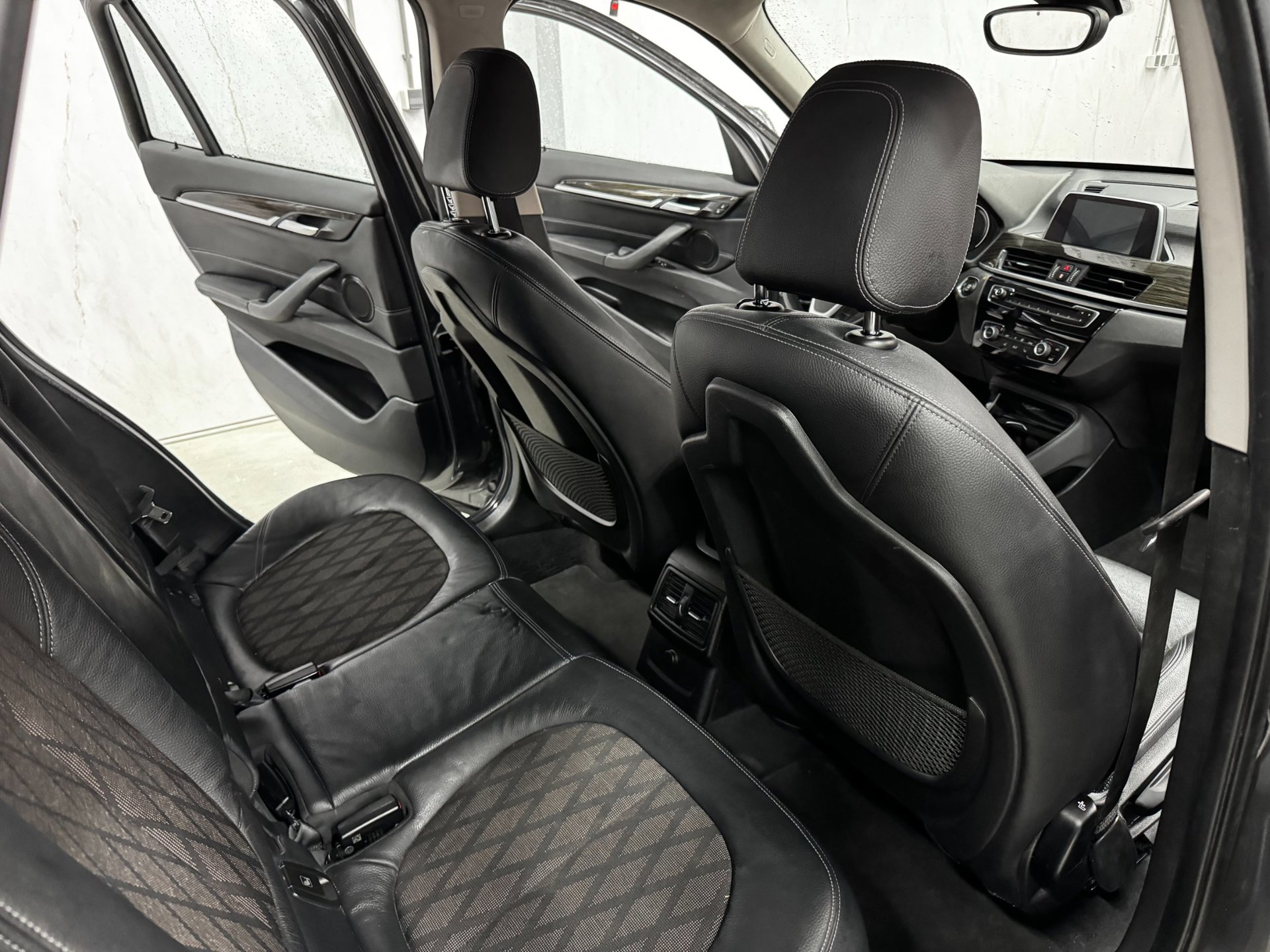 Foto van BMW X1 Xdrive20i