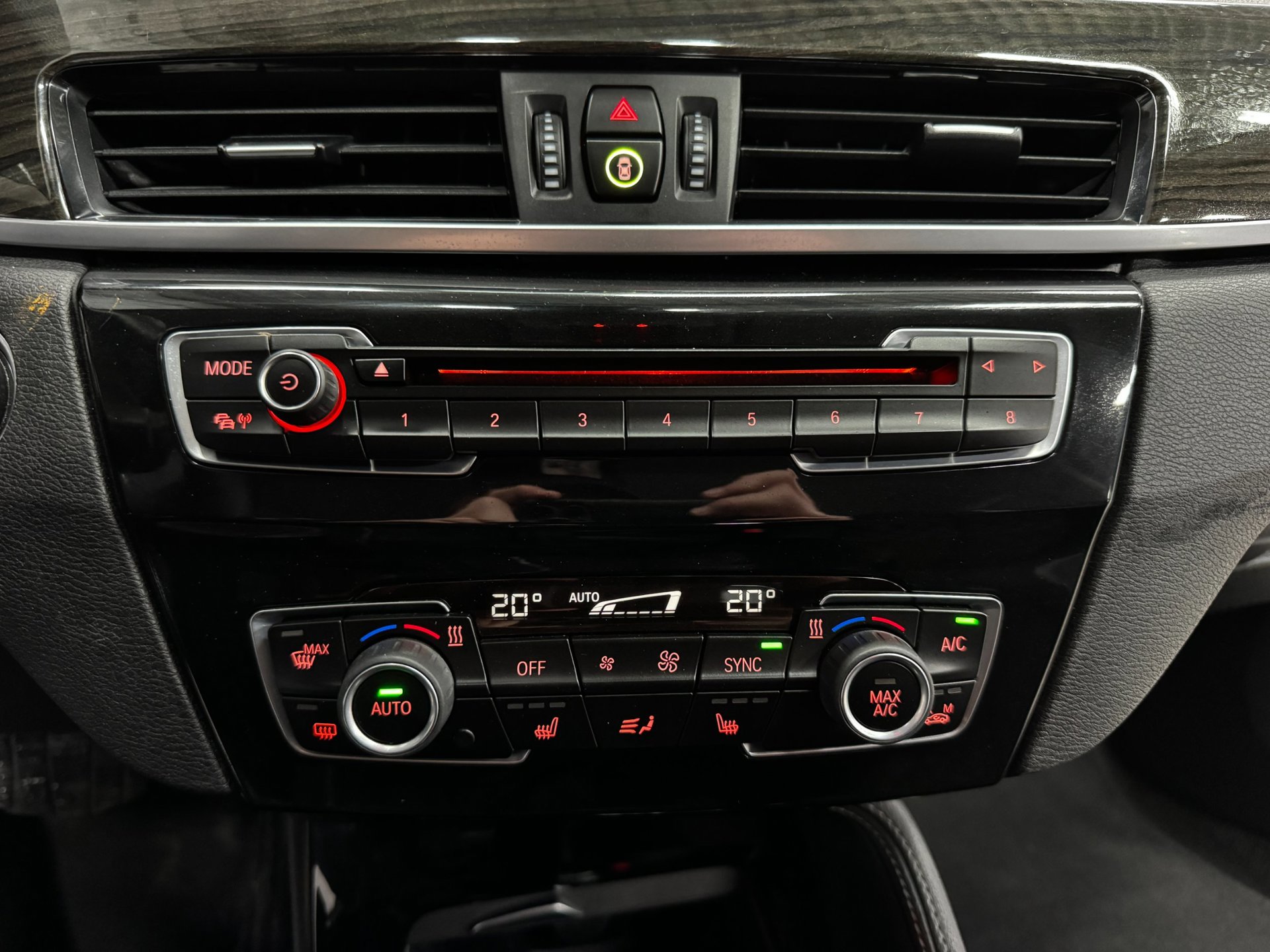 Foto van BMW X1 Xdrive20i