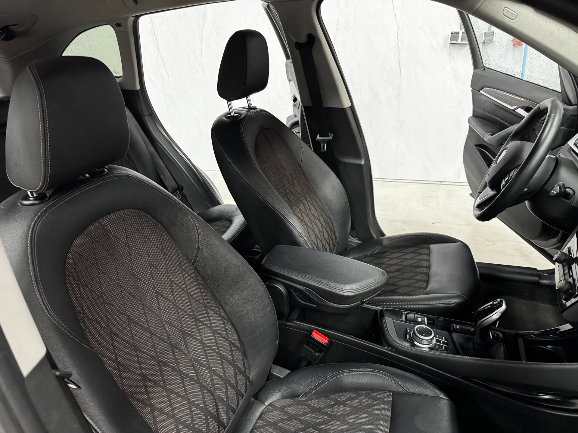 Foto van BMW X1 Xdrive20i