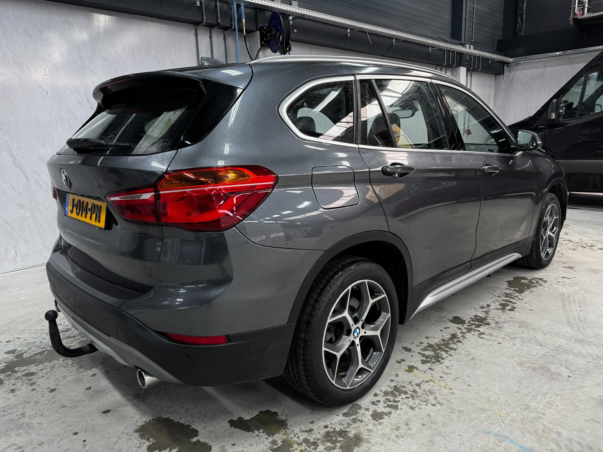 Foto van BMW X1 Xdrive20i