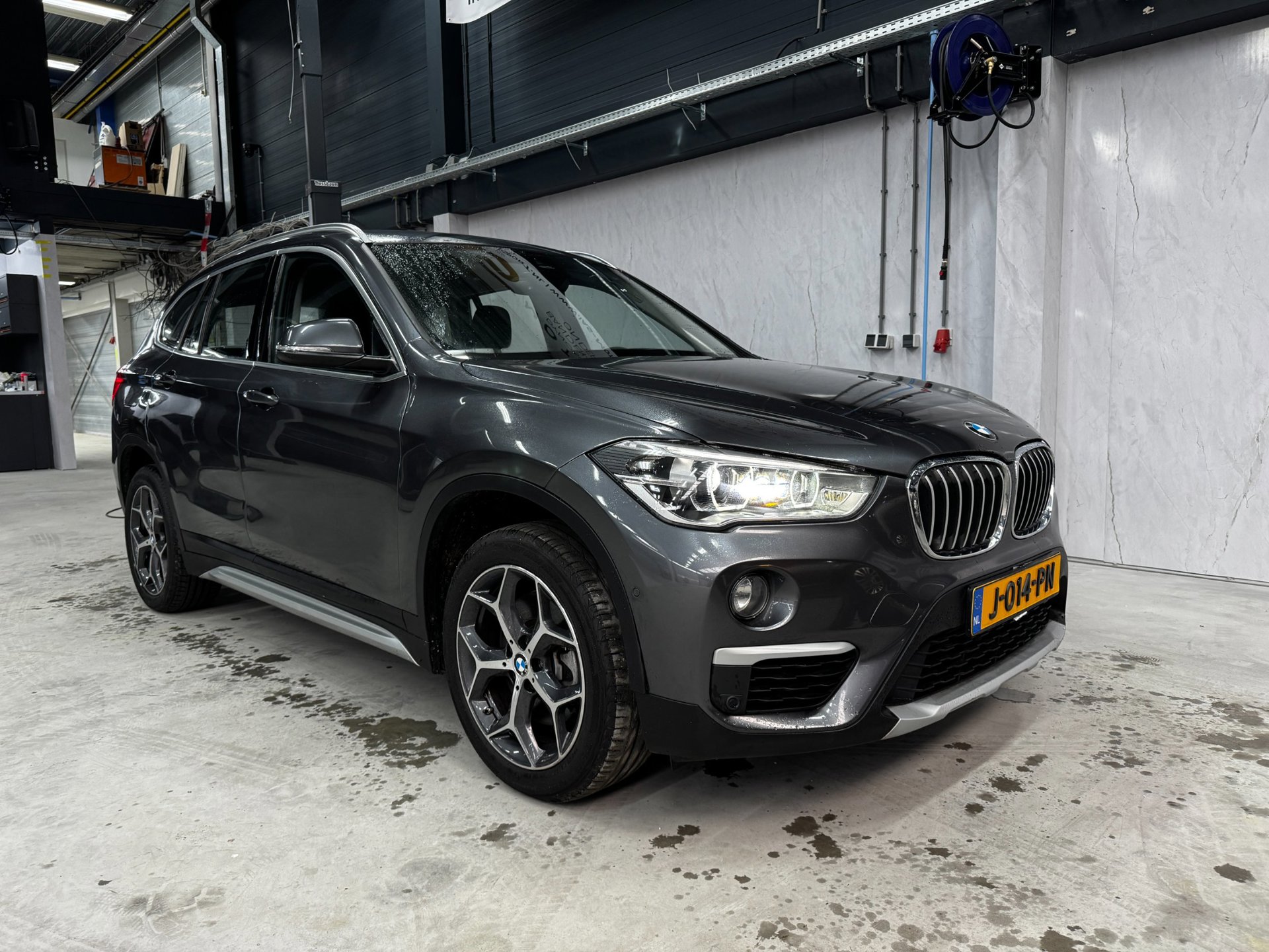 Foto van BMW X1 Xdrive20i