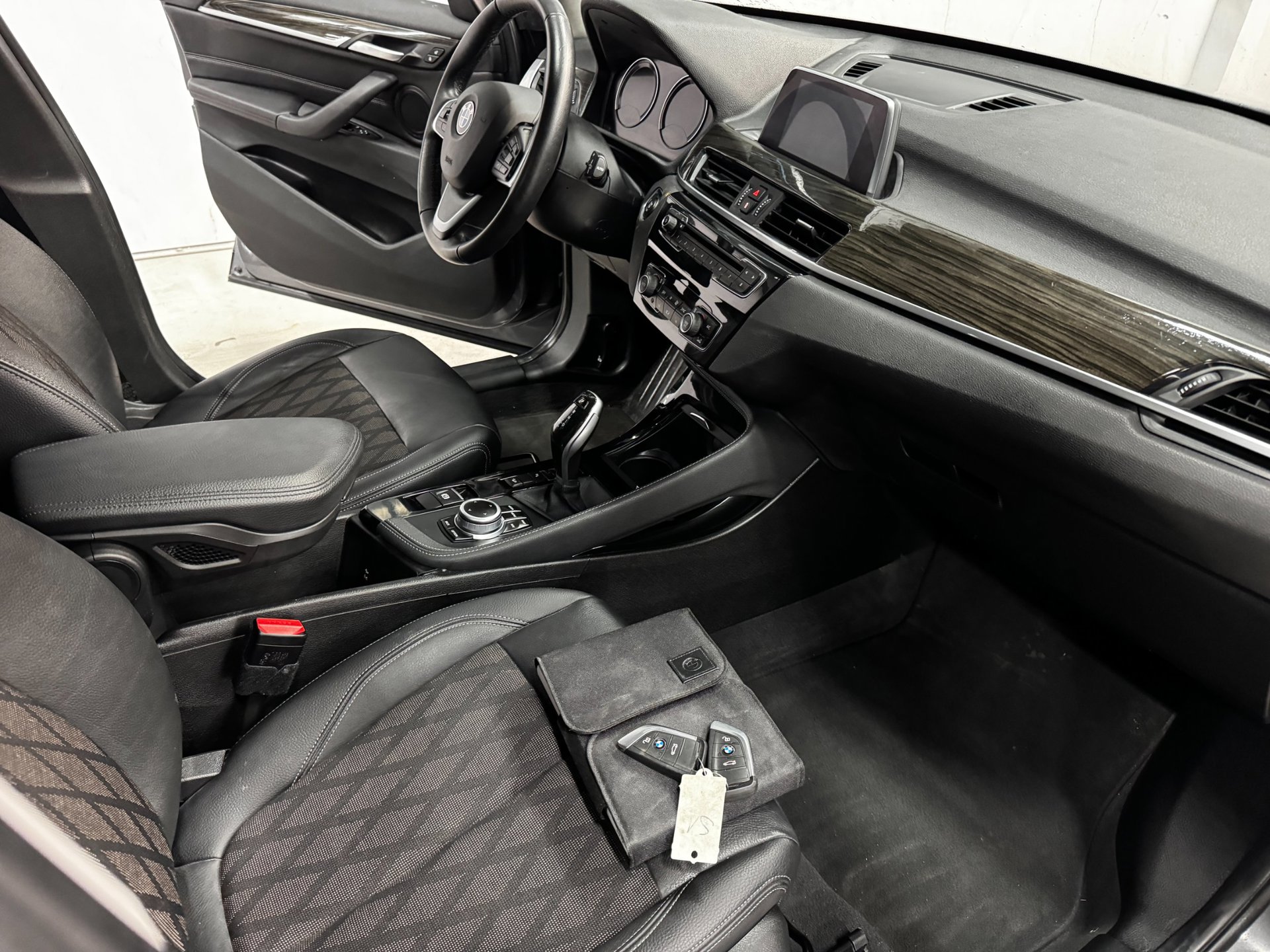 Foto van BMW X1 Xdrive20i