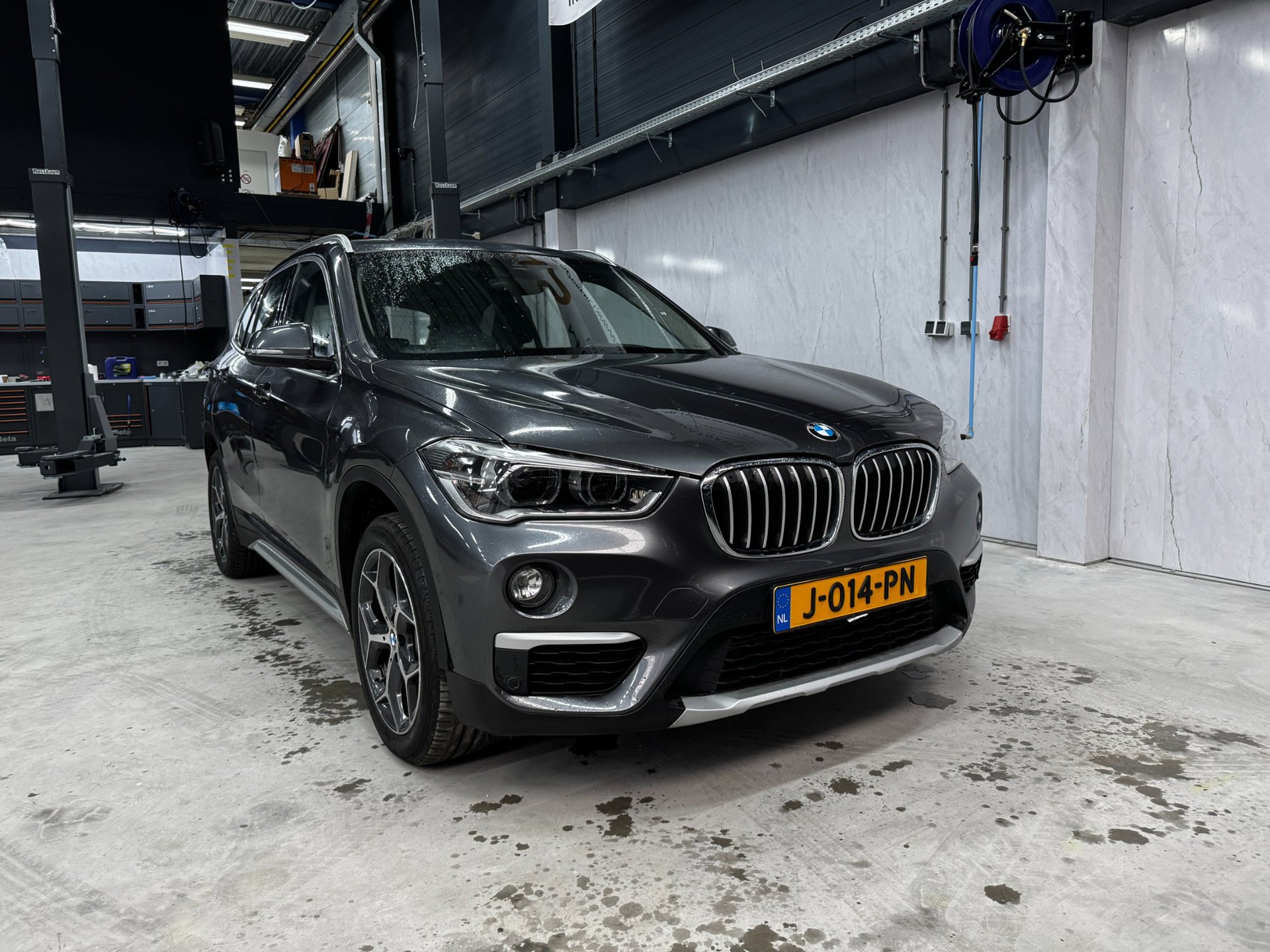 Foto van BMW X1 Xdrive20i