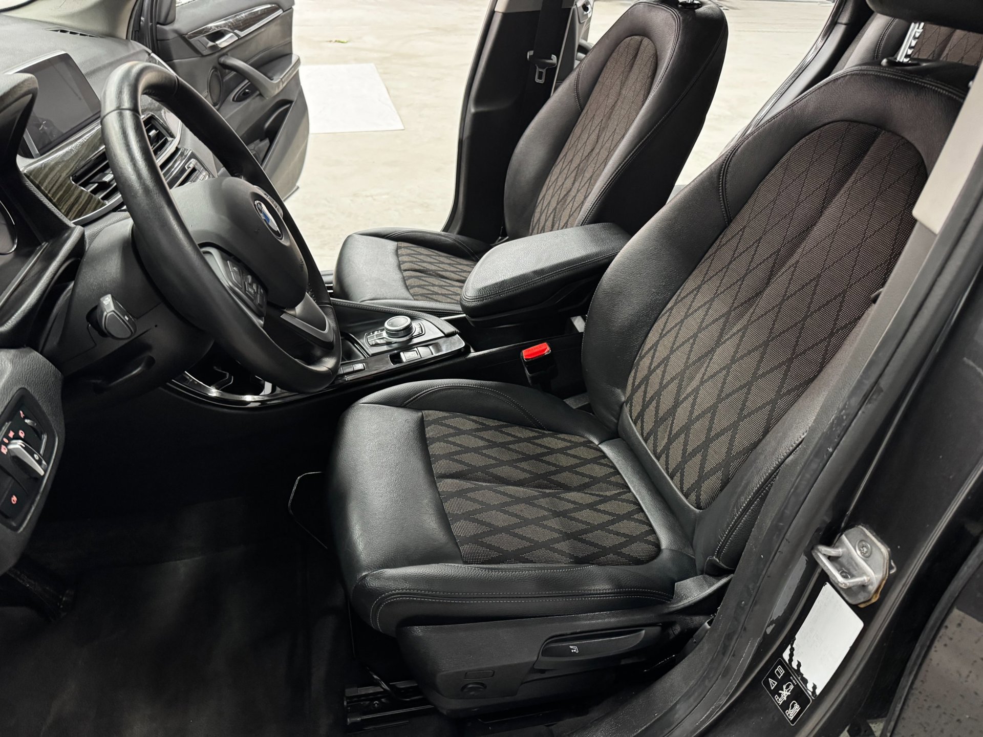 Foto van BMW X1 Xdrive20i
