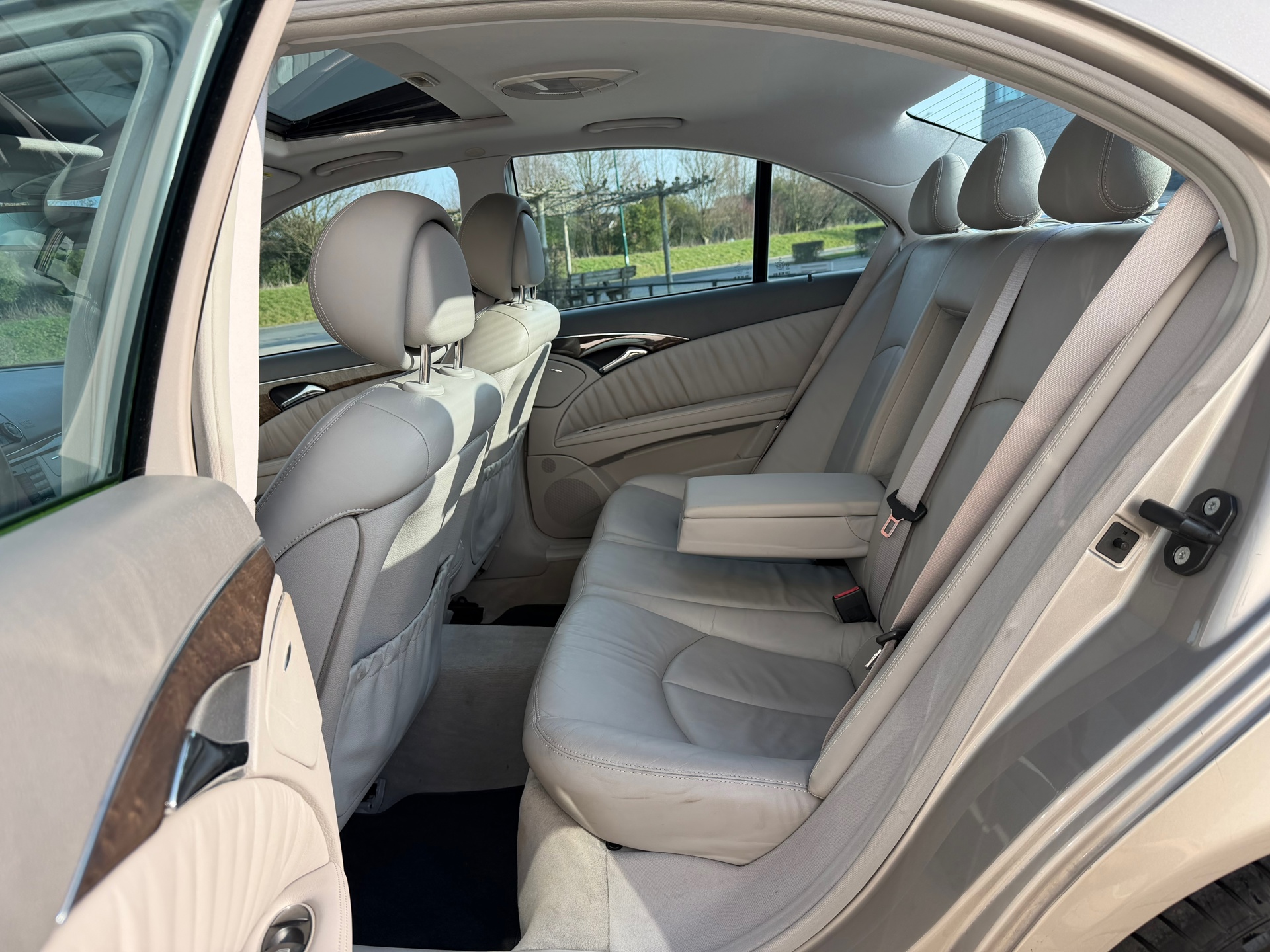 Foto van Mercedes-Benz E 350 4Matic