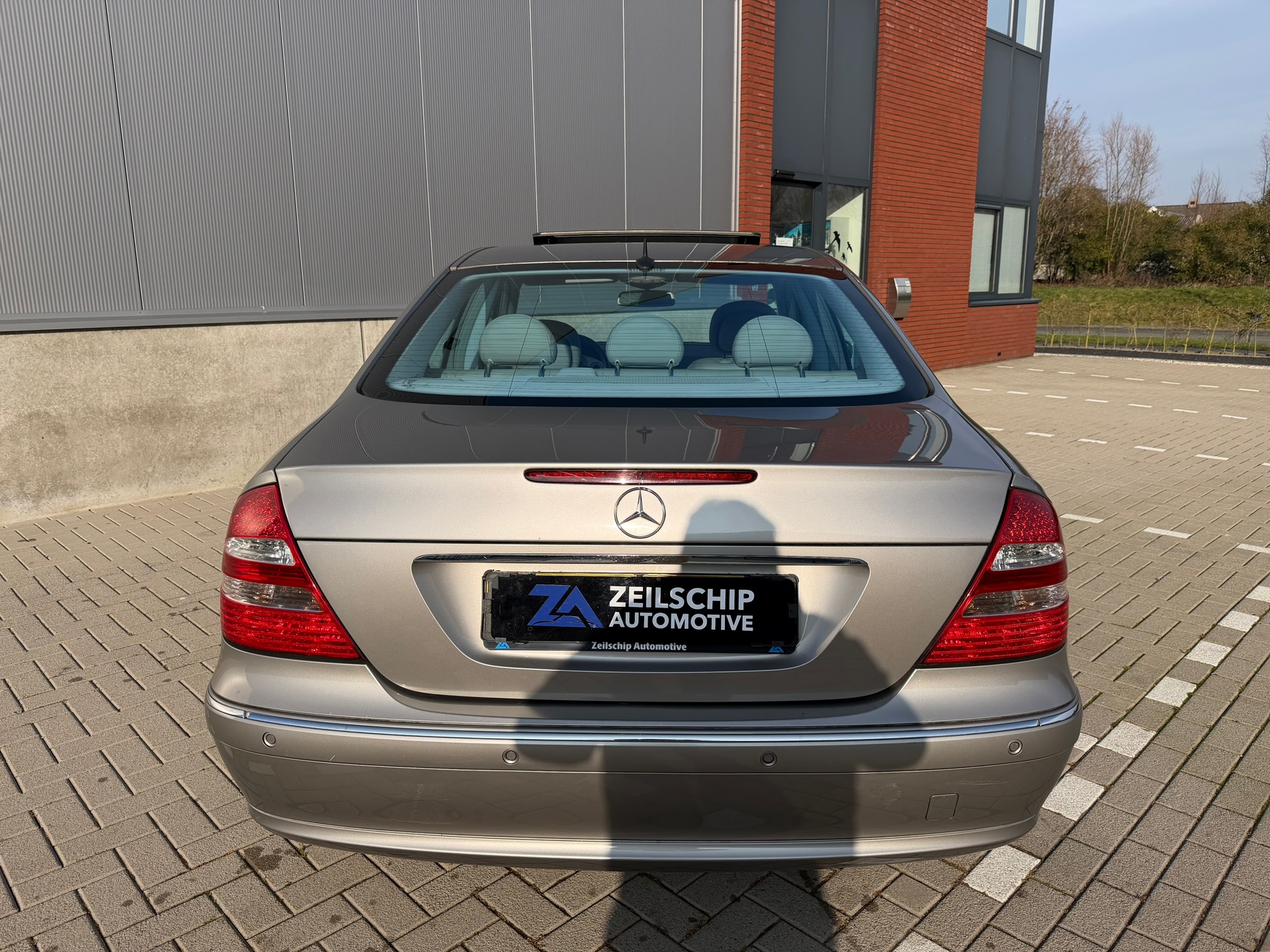 Foto van Mercedes-Benz E 350 4Matic