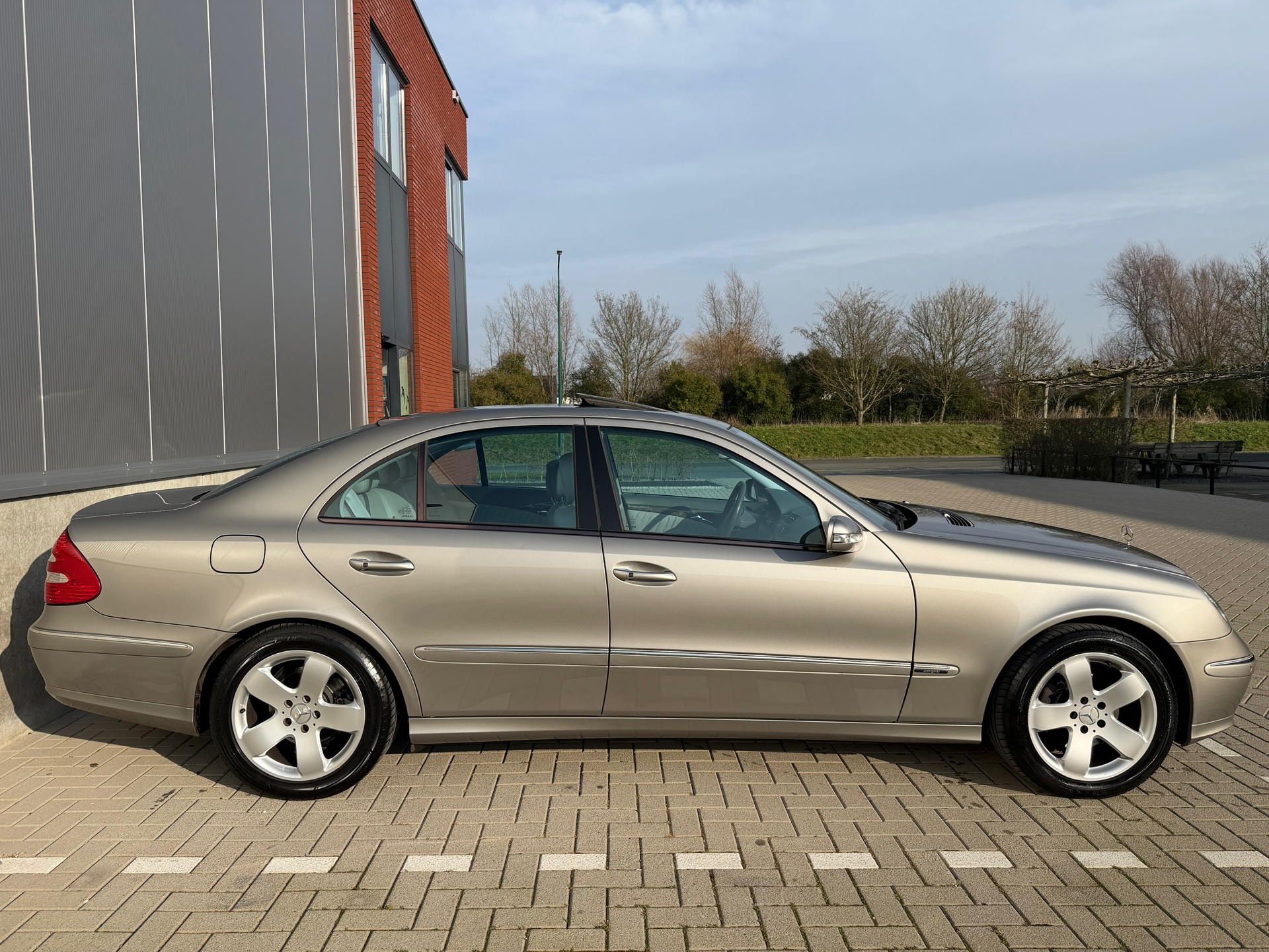 Foto van Mercedes-Benz E 350 4Matic