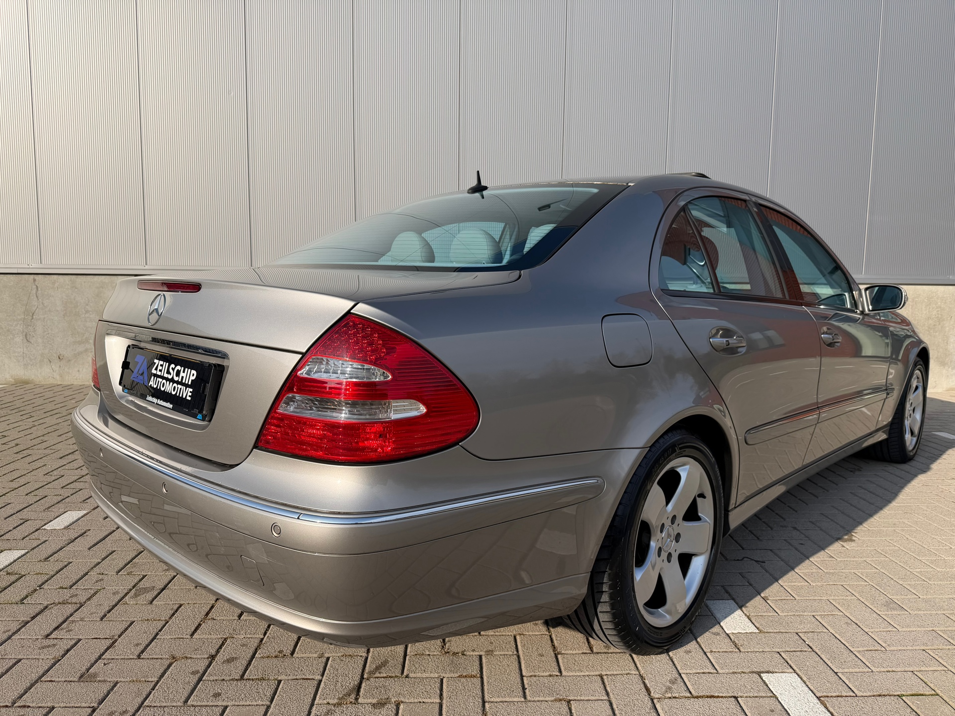Foto van Mercedes-Benz E 350 4Matic