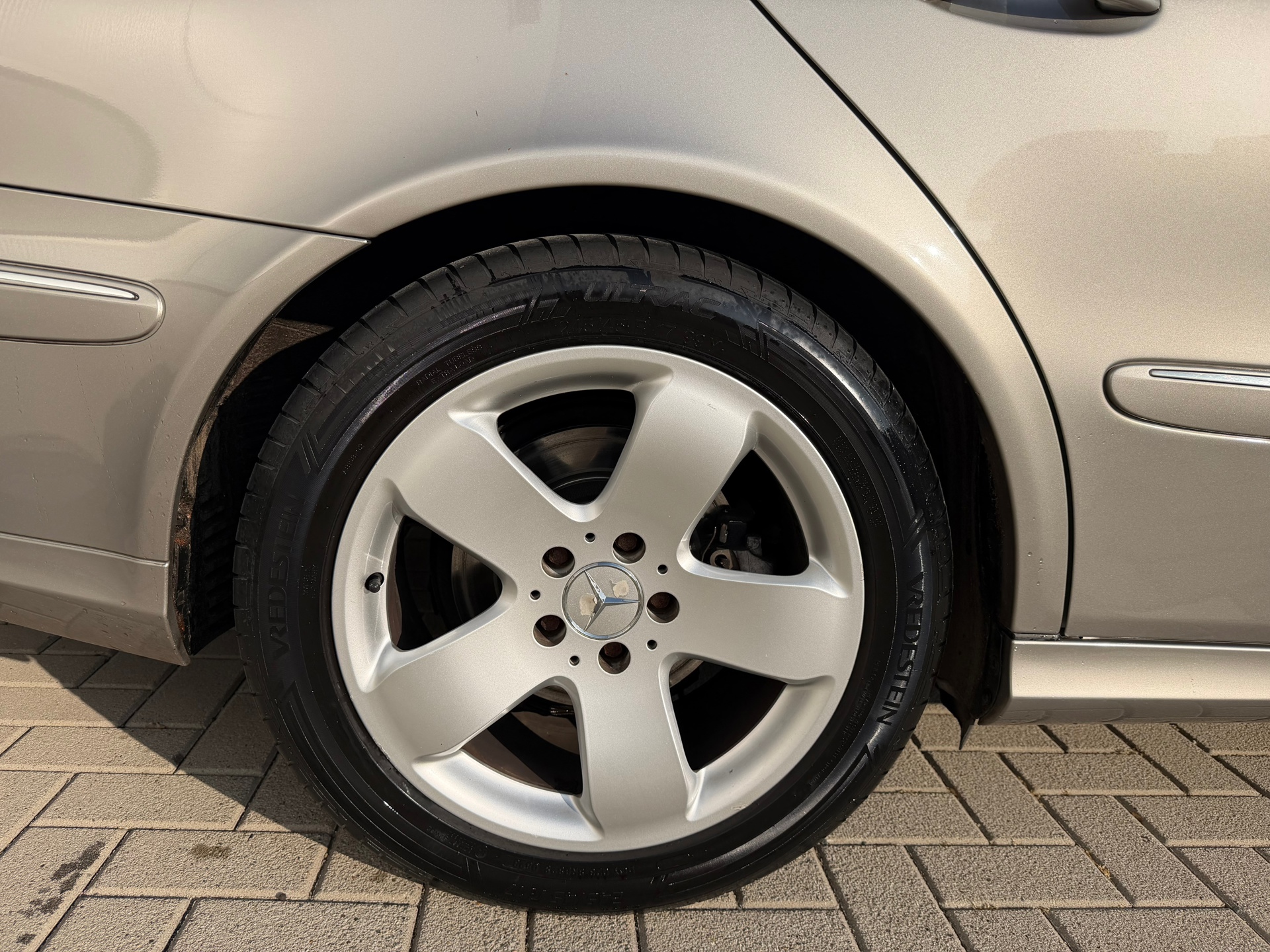 Foto van Mercedes-Benz E 350 4Matic