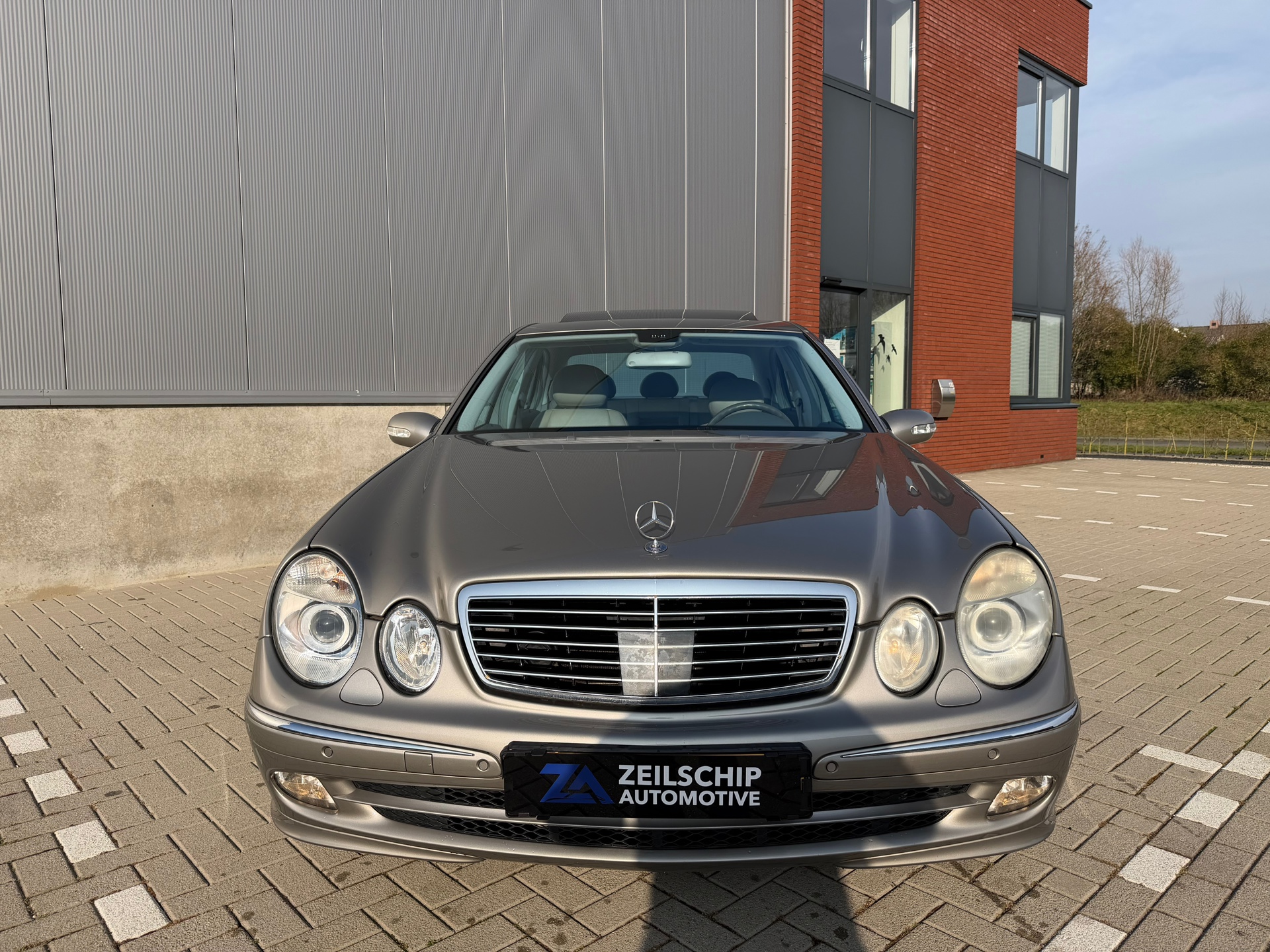 Foto van Mercedes-Benz E 350 4Matic