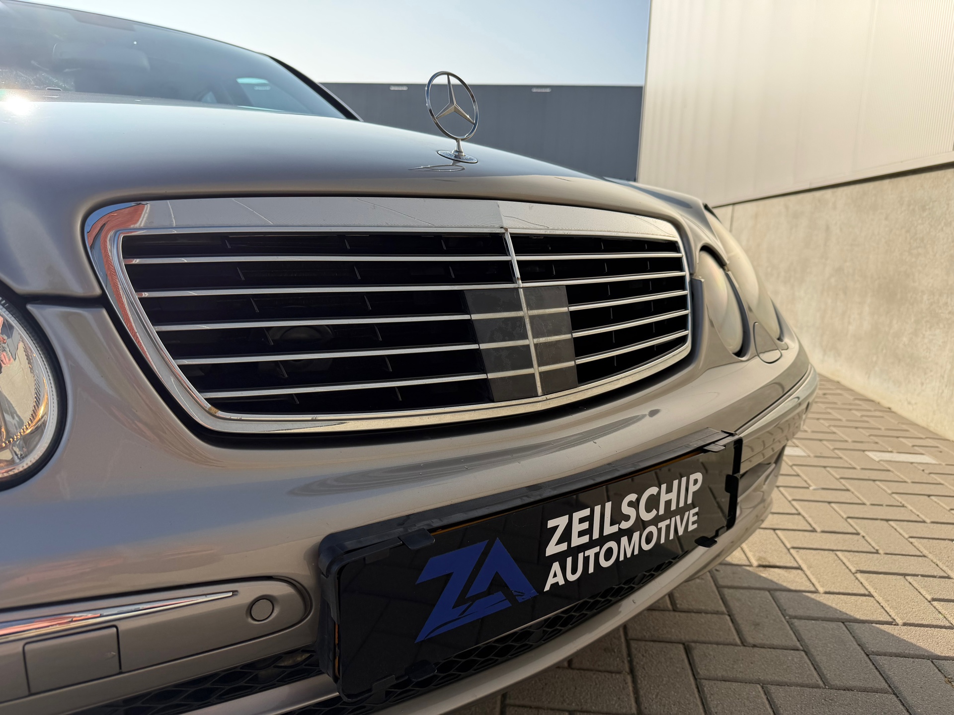 Foto van Mercedes-Benz E 350 4Matic
