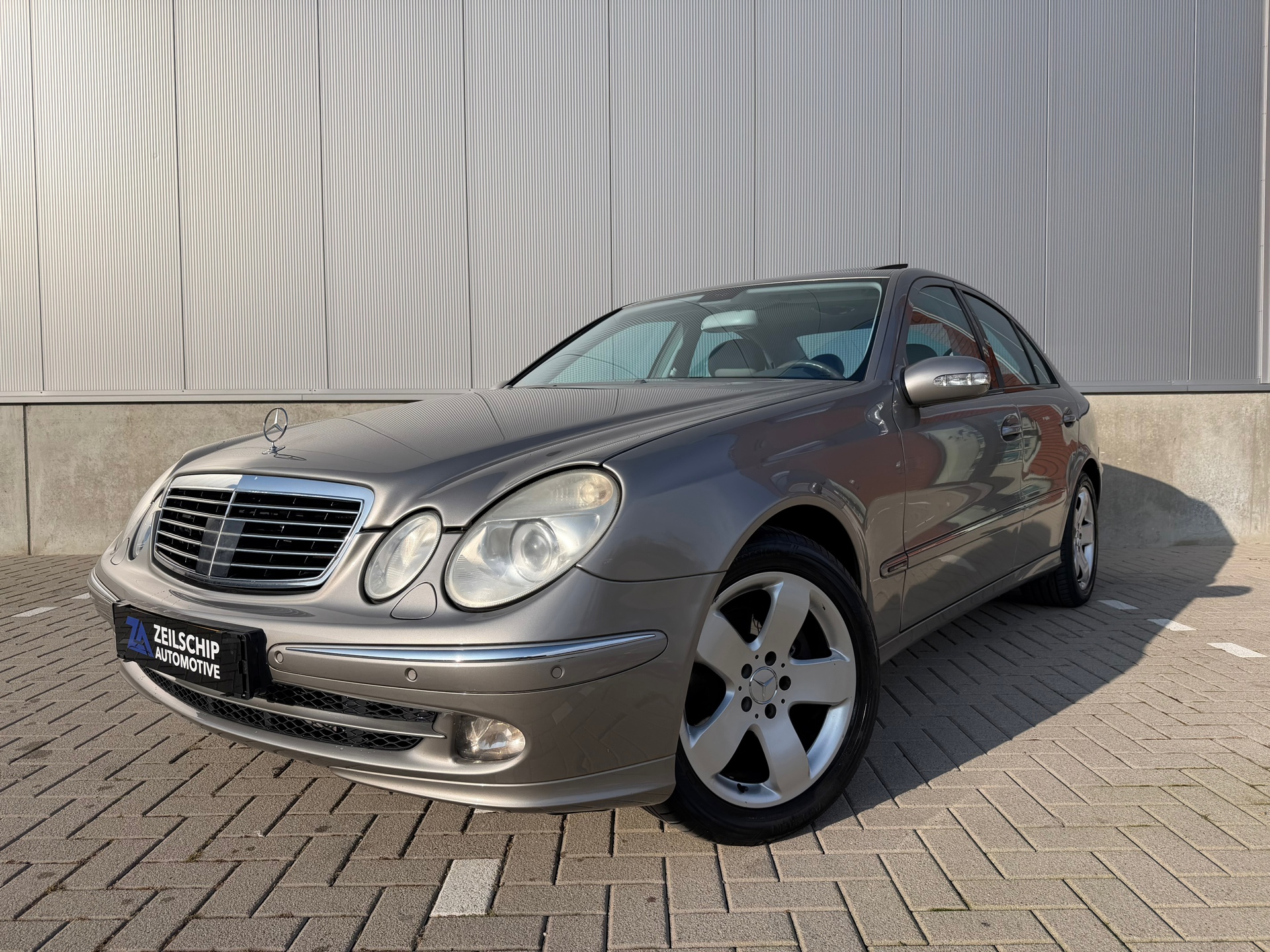 Foto van Mercedes-Benz E 350 4Matic