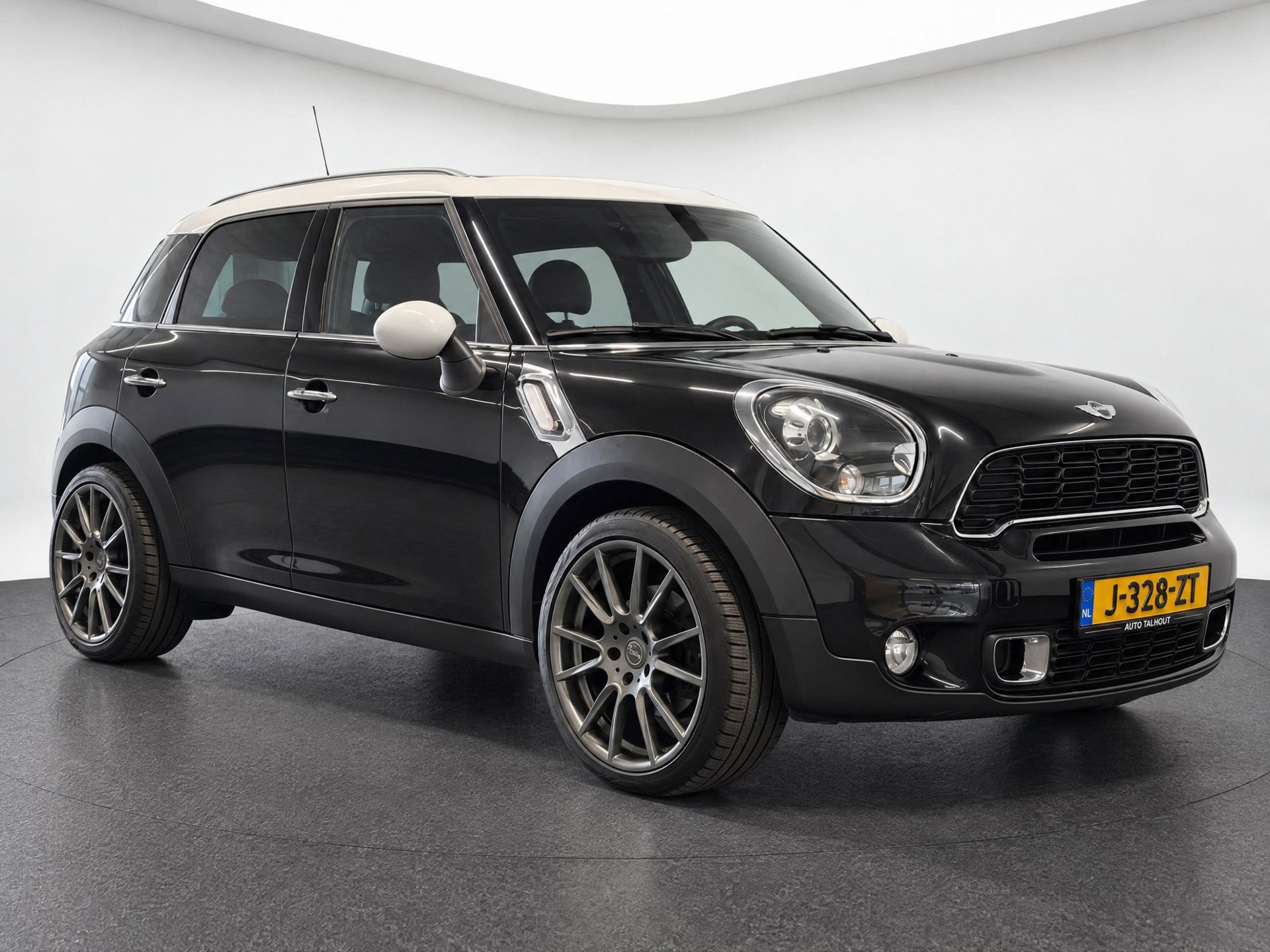 Foto van Mini Cooper S Countryman