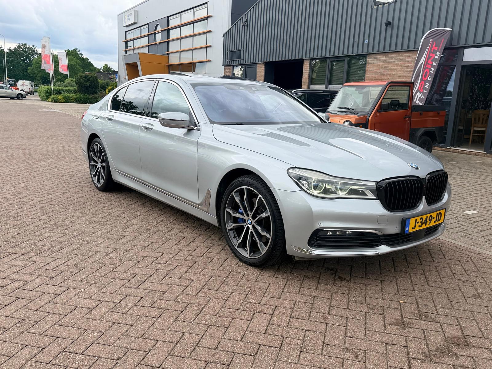 BMW 730d xDrive 730d xDrive High Executive 2016 - voorkant