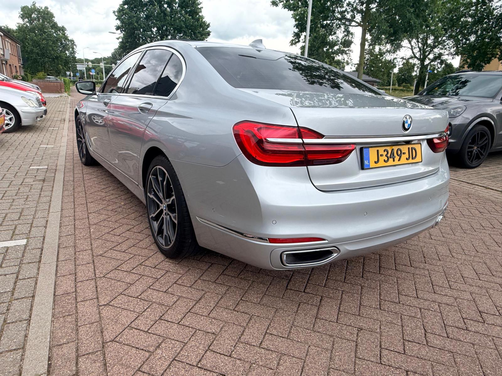Foto van BMW 730d xDrive