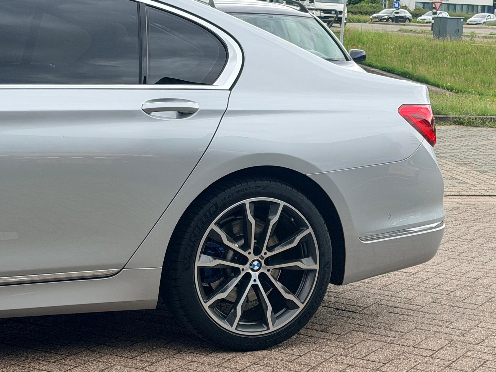 Foto van BMW 730d xDrive