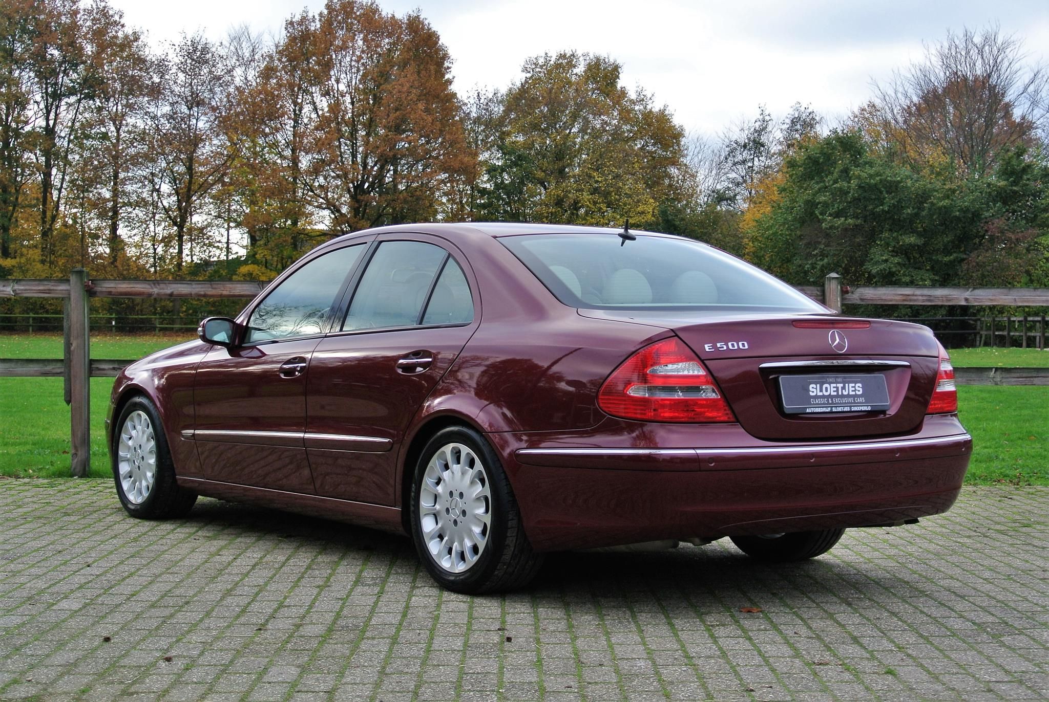 Foto van Mercedes-Benz E 500