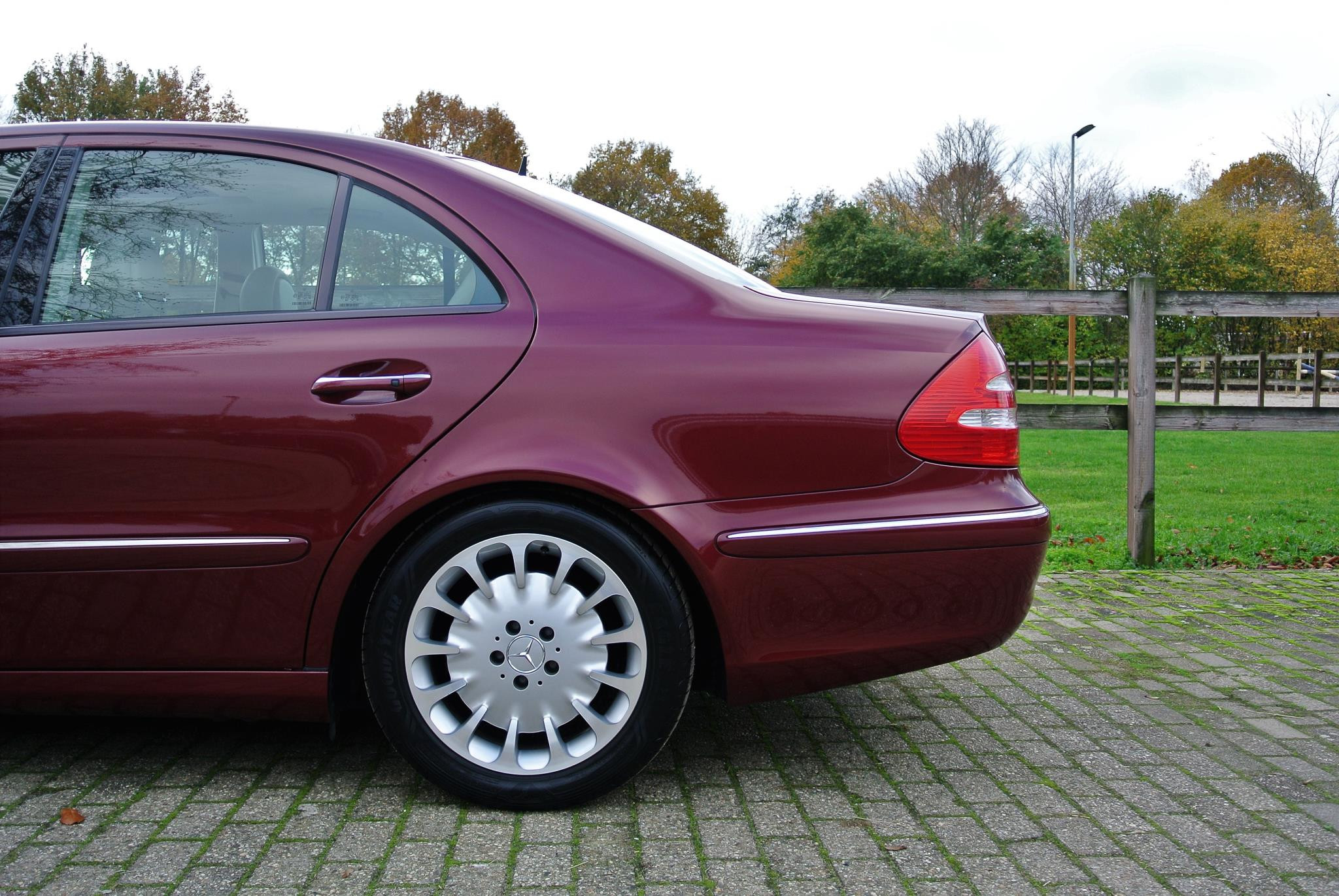 Foto van Mercedes-Benz E 500