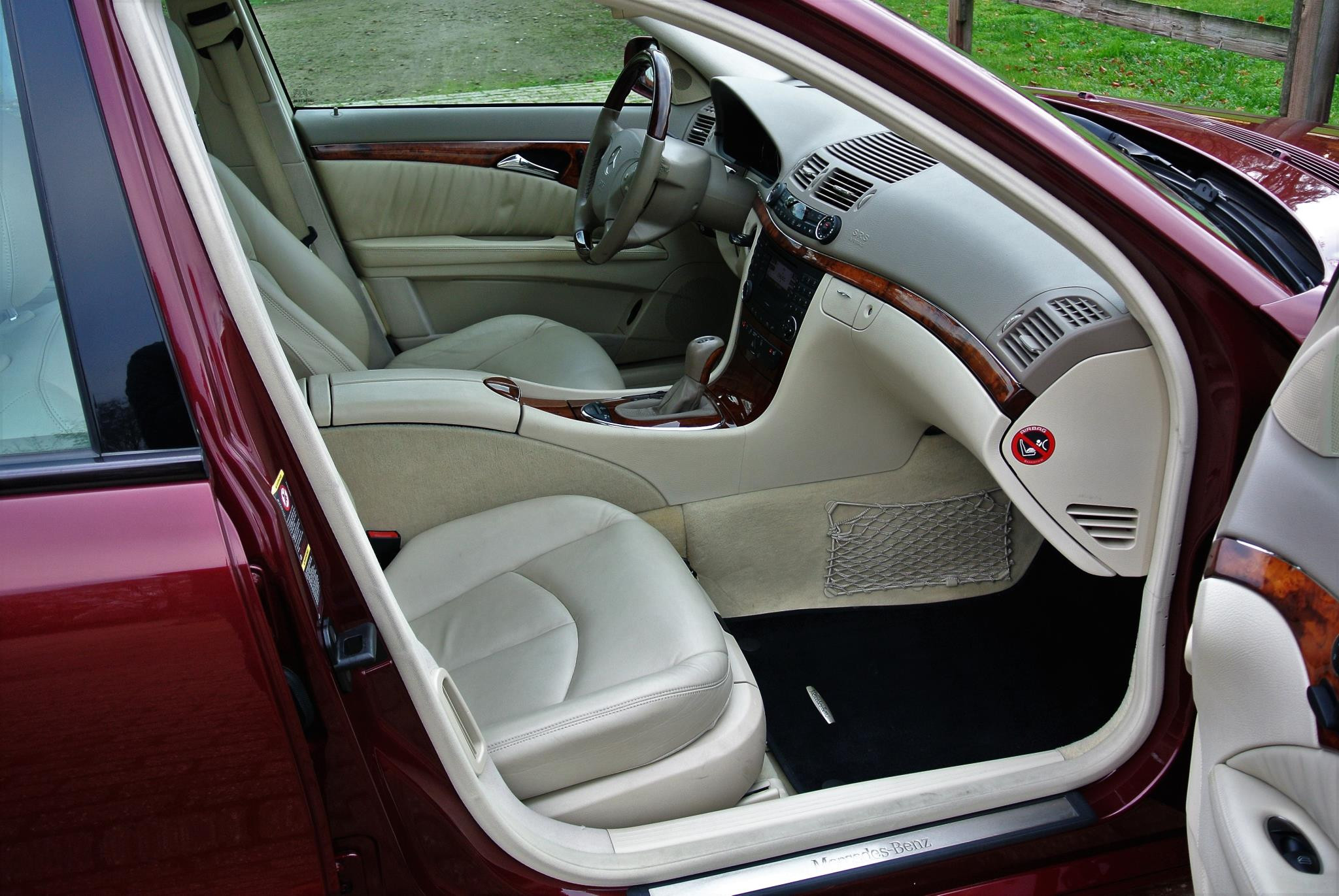 Foto van Mercedes-Benz E 500