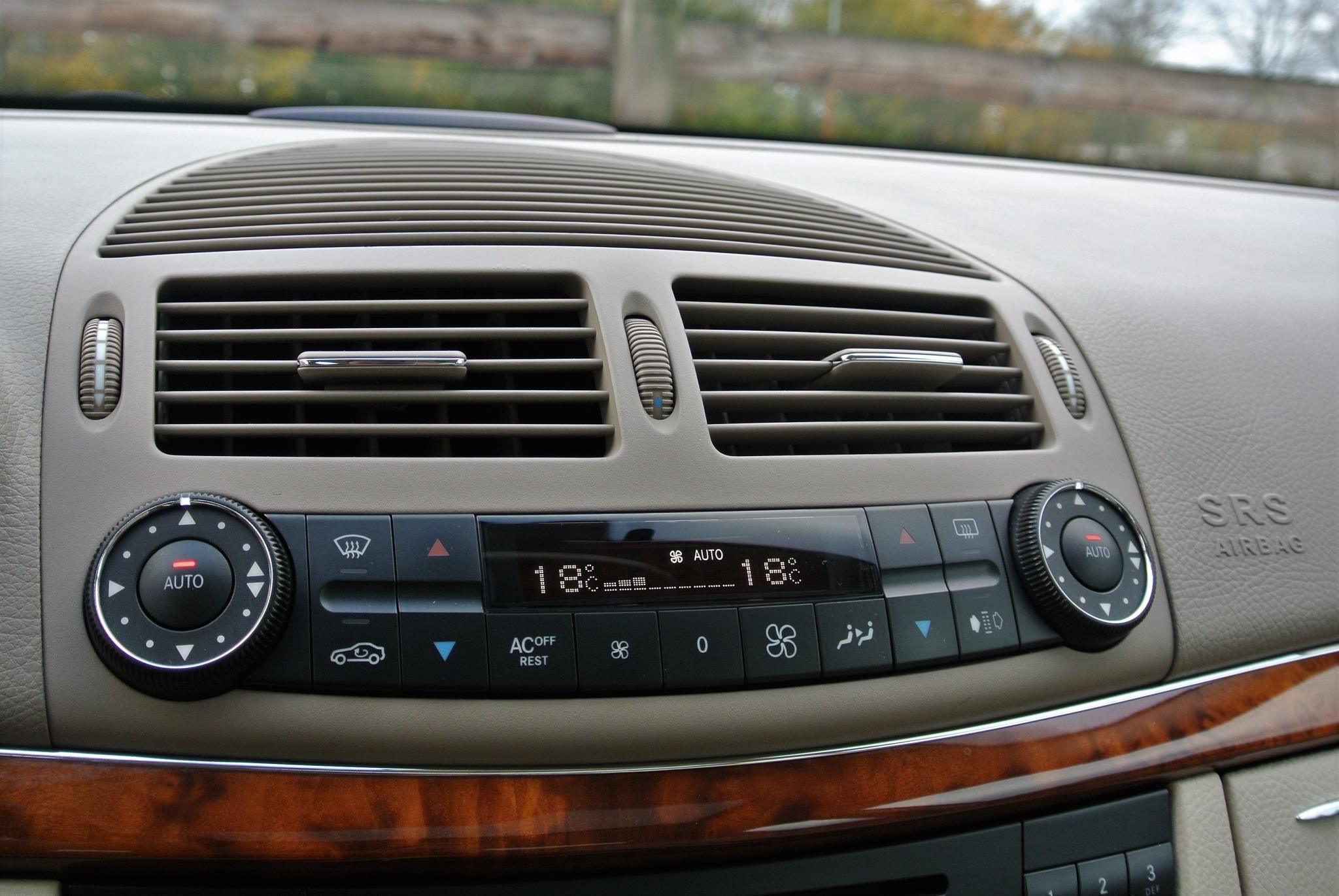 Foto van Mercedes-Benz E 500