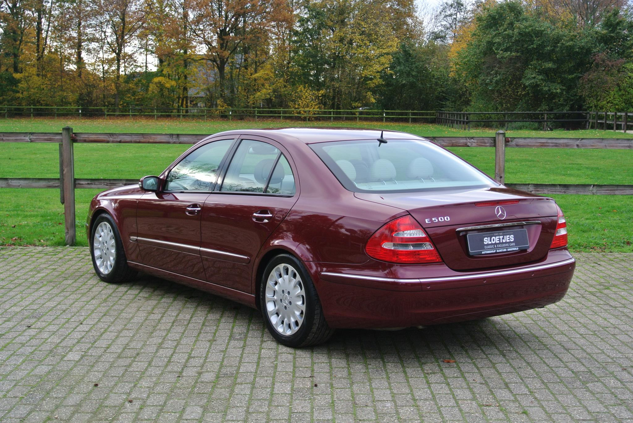 Foto van Mercedes-Benz E 500