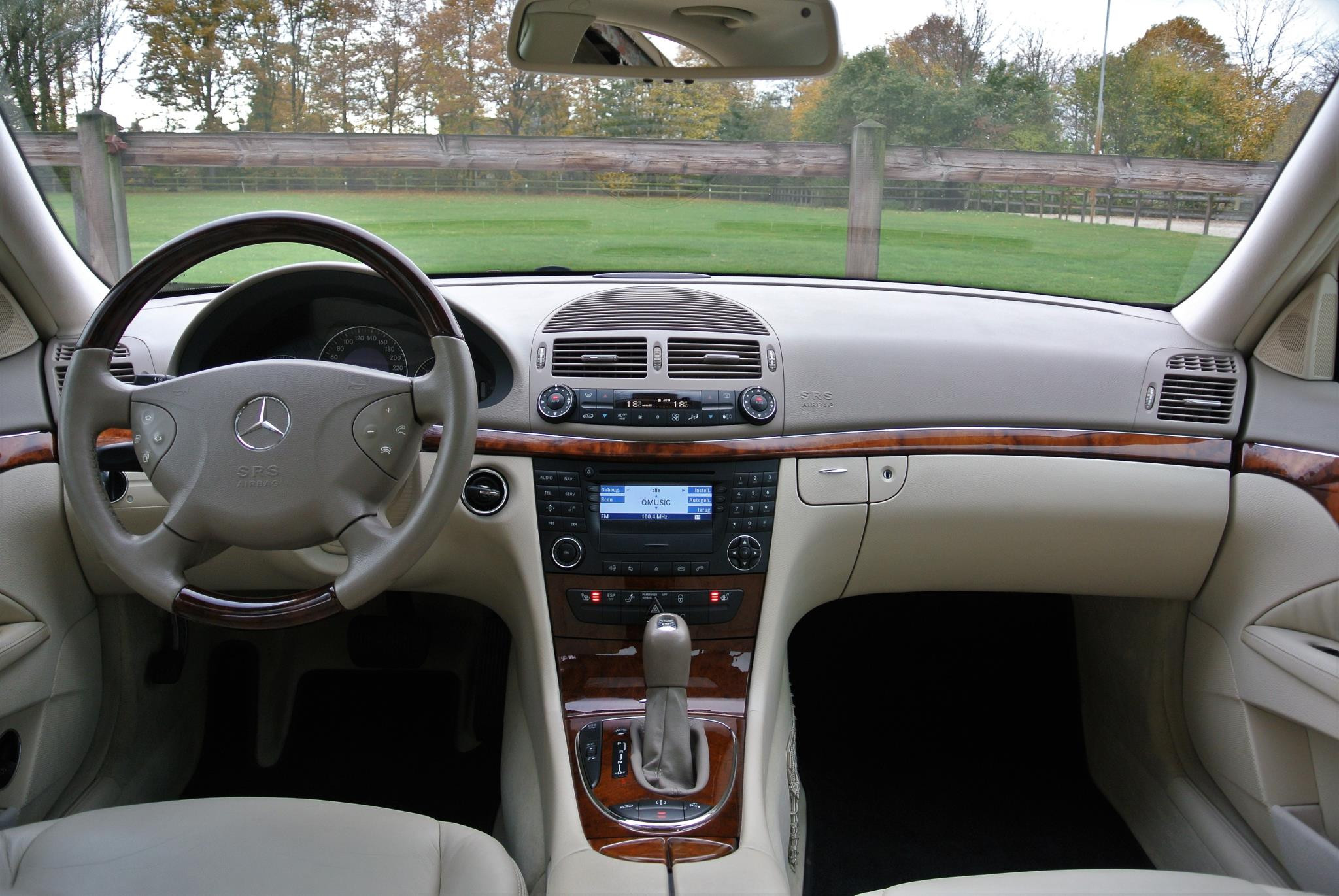Foto van Mercedes-Benz E 500