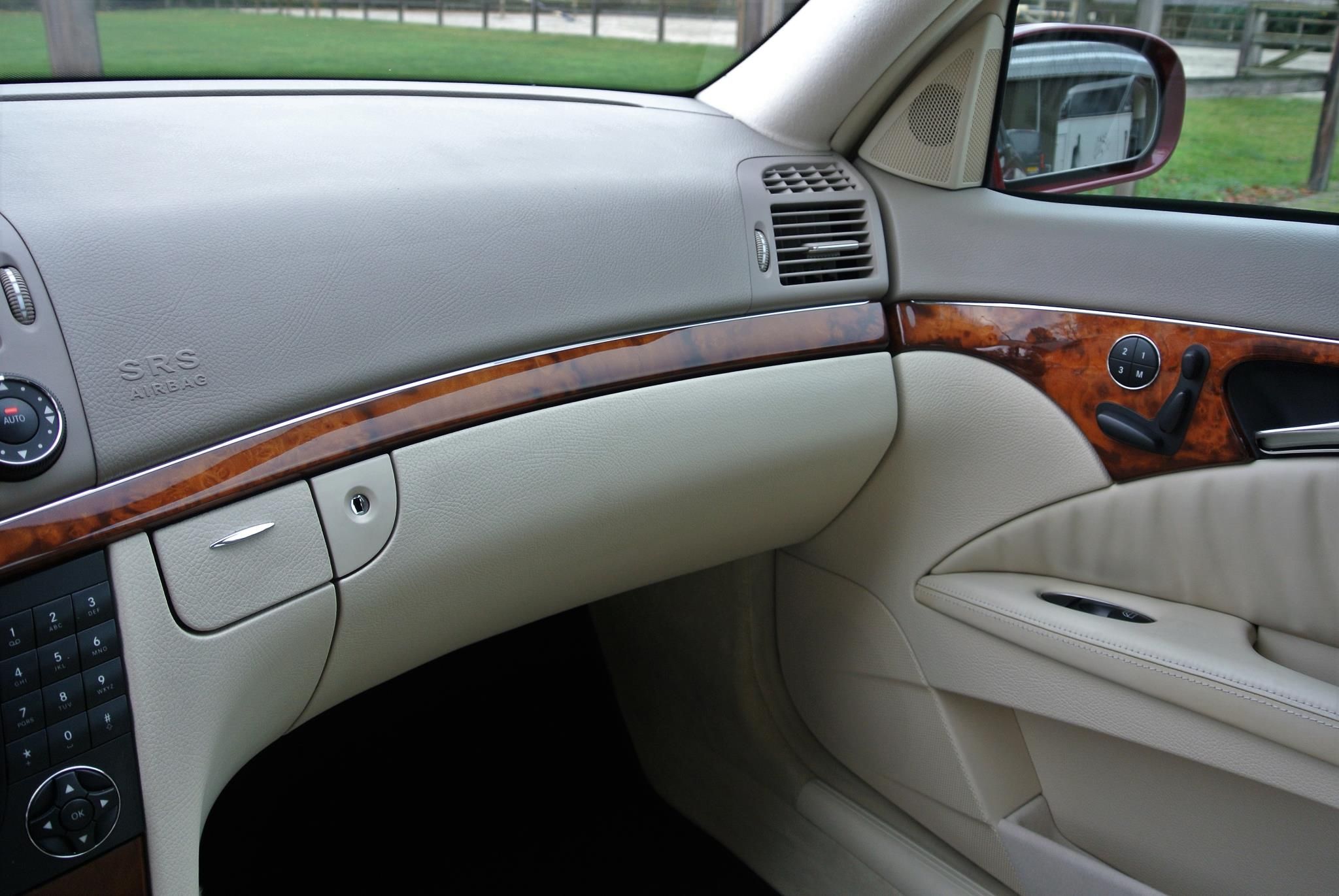 Foto van Mercedes-Benz E 500