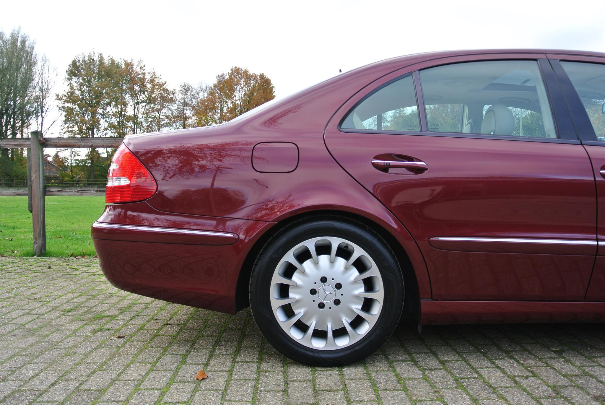 Foto van Mercedes-Benz E 500