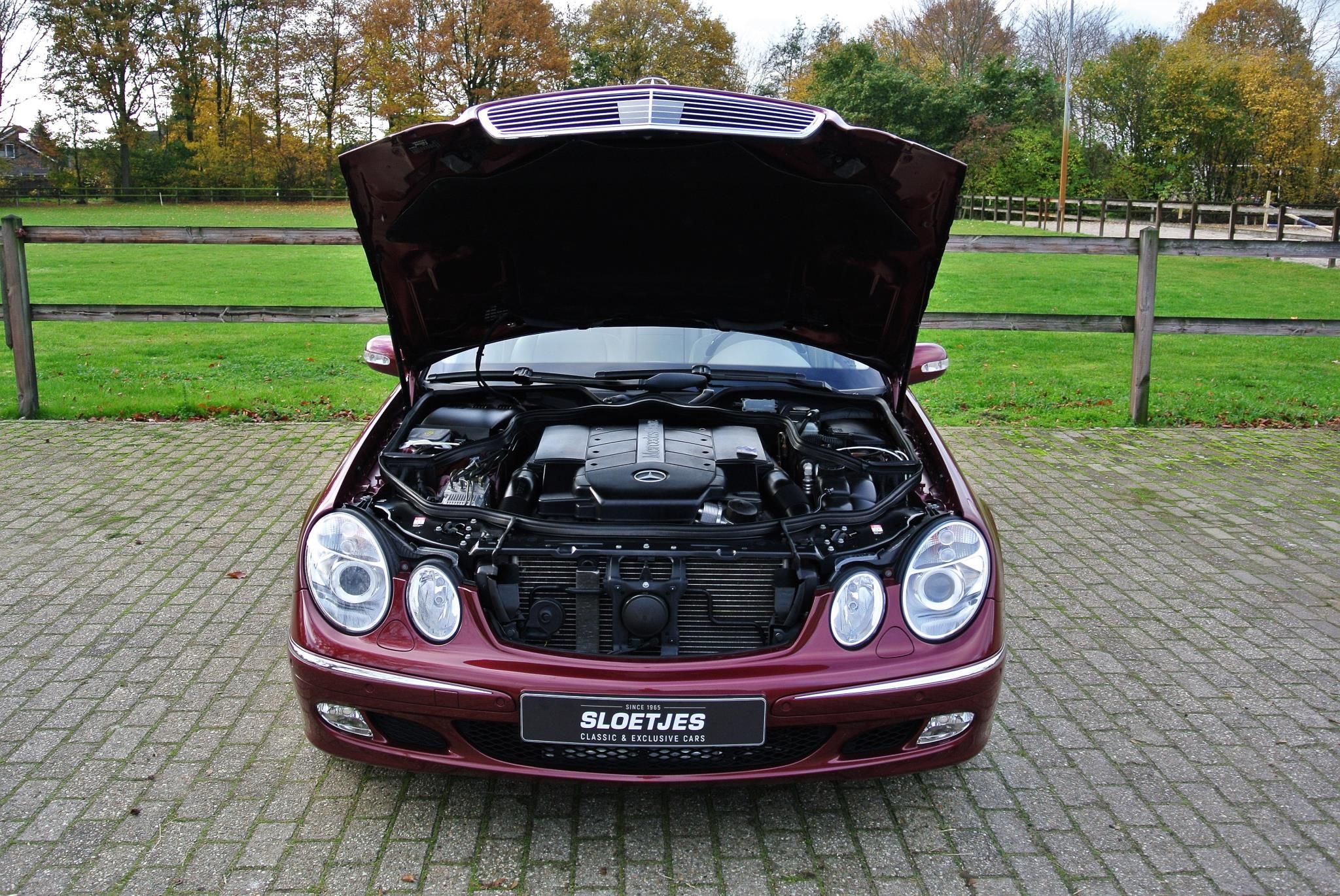 Foto van Mercedes-Benz E 500