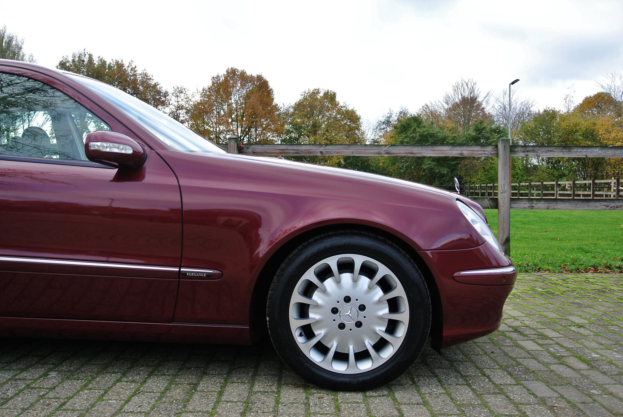 Foto van Mercedes-Benz E 500