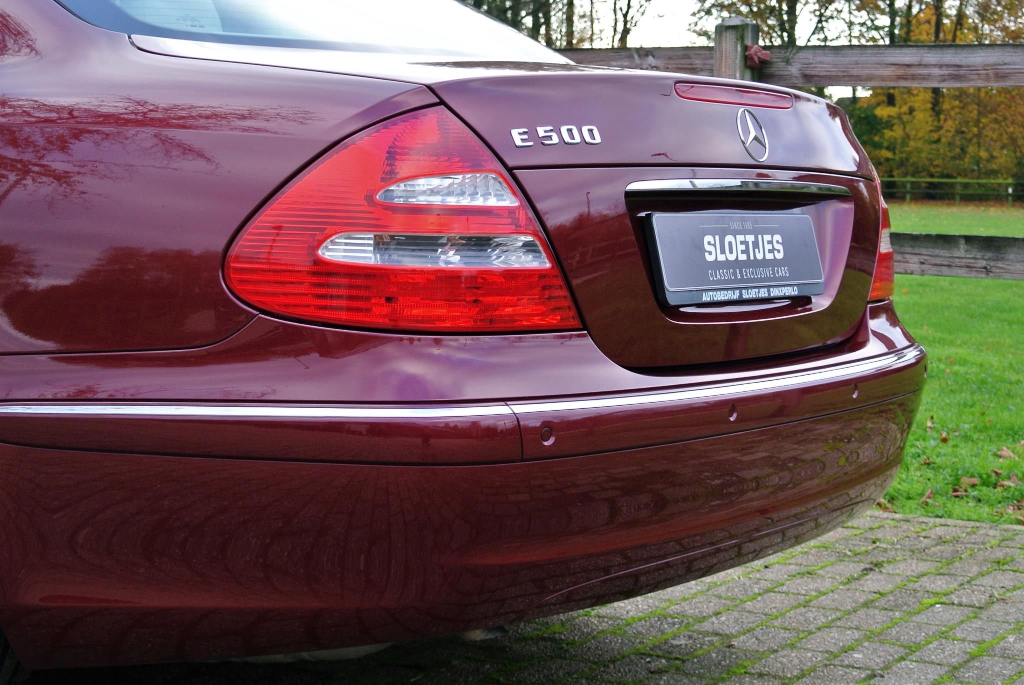 Foto van Mercedes-Benz E 500