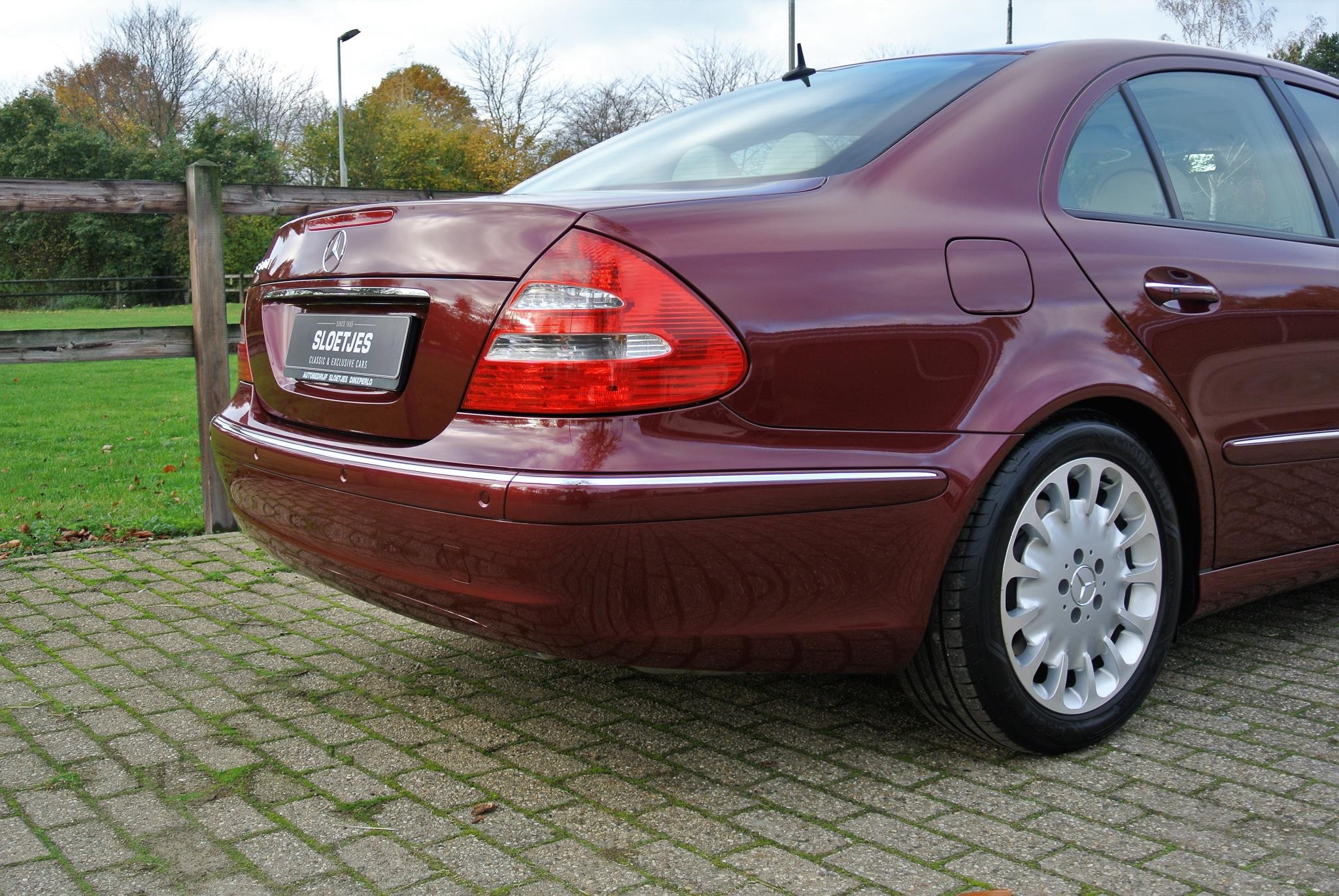 Foto van Mercedes-Benz E 500