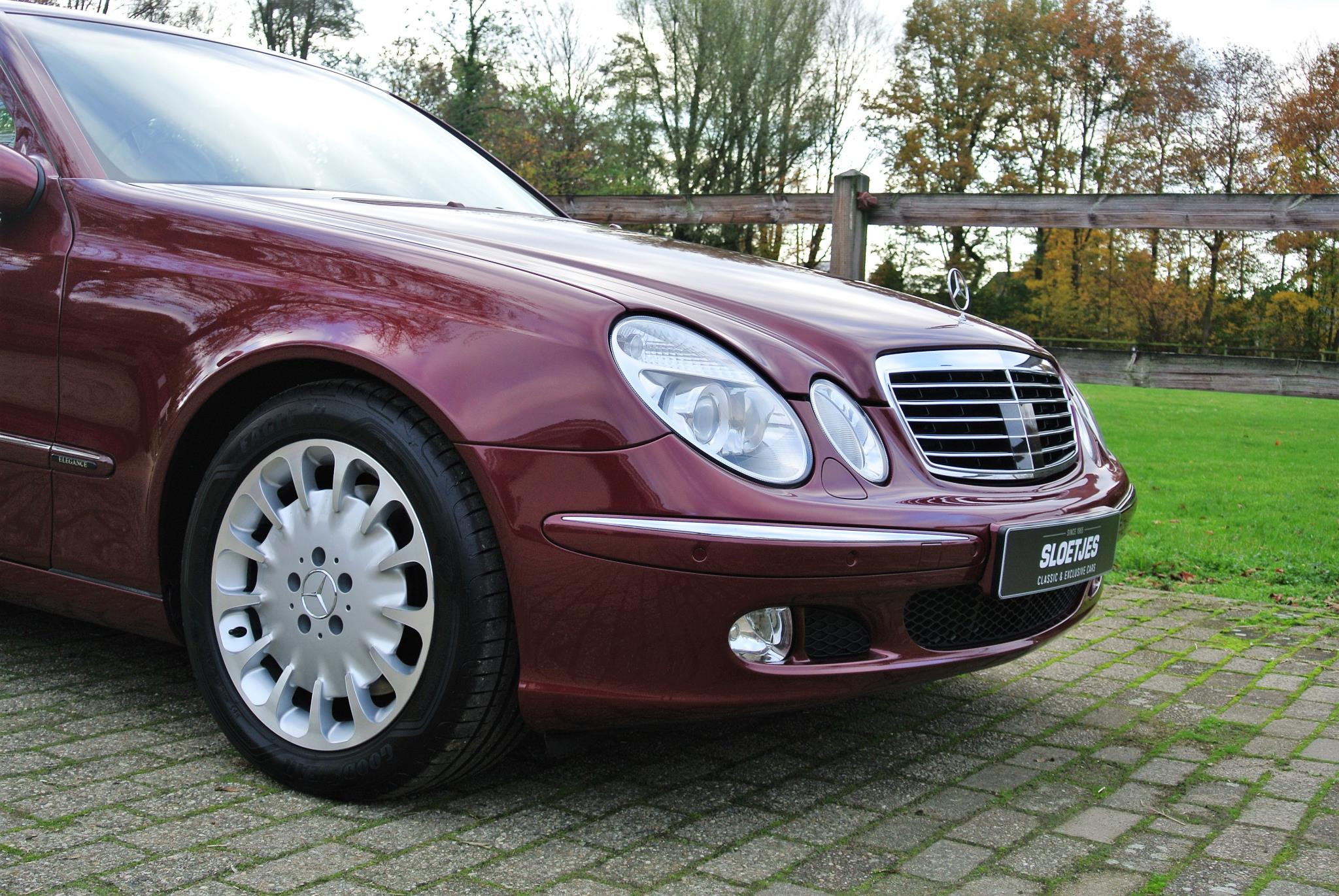 Foto van Mercedes-Benz E 500