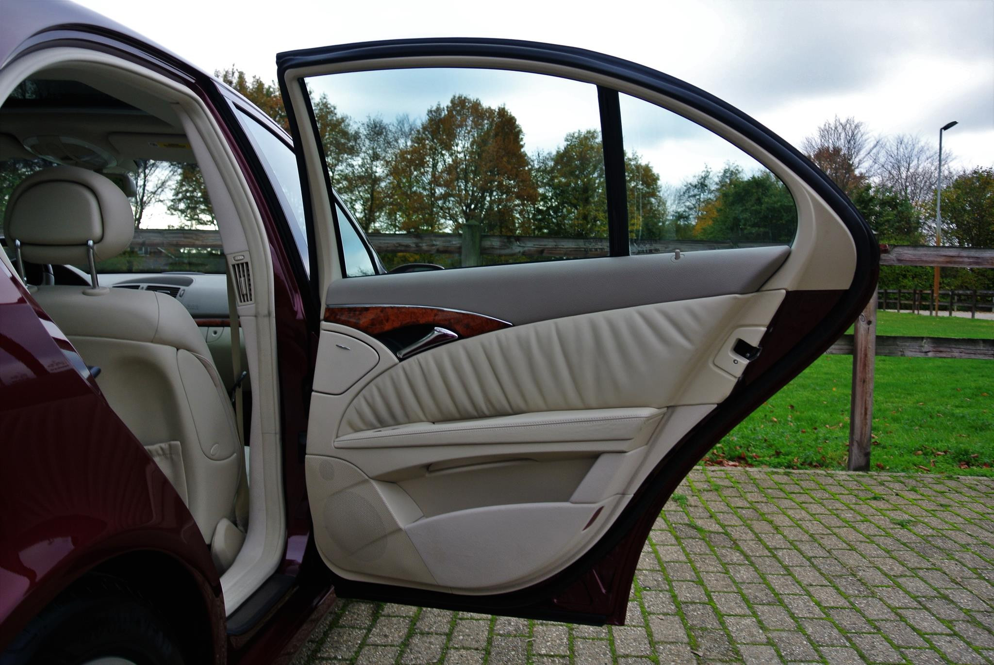 Foto van Mercedes-Benz E 500