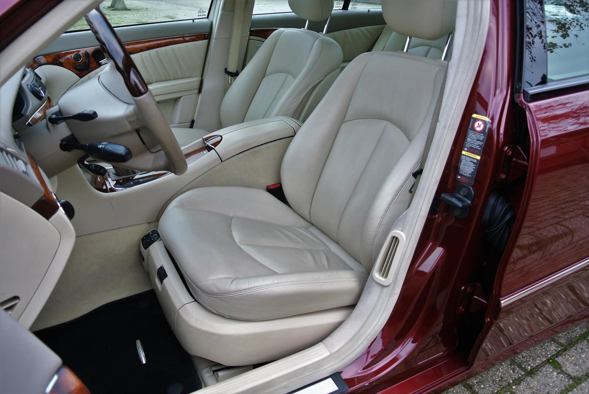 Foto van Mercedes-Benz E 500