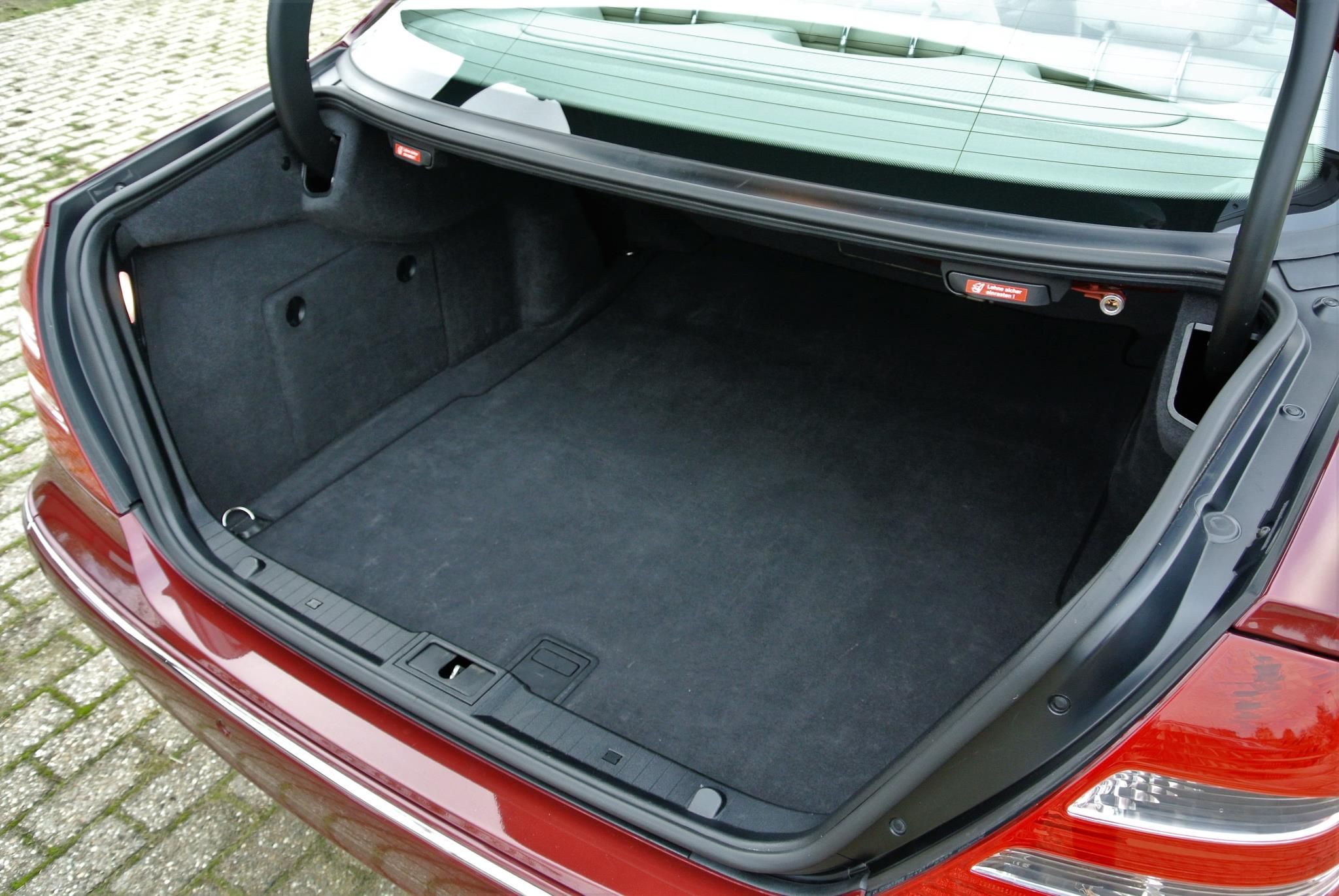 Foto van Mercedes-Benz E 500